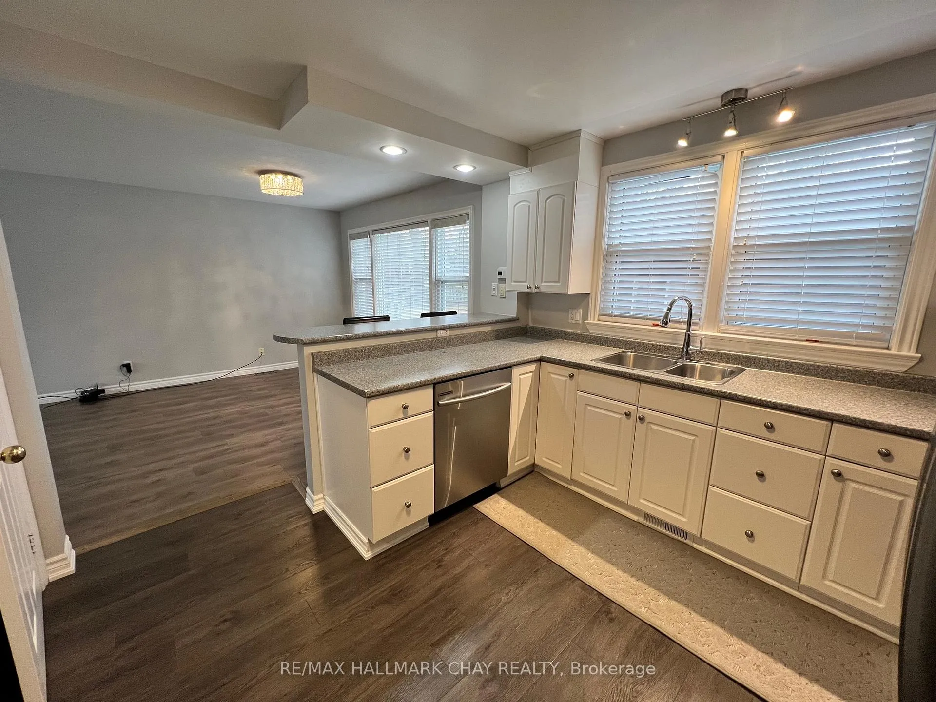 Photo 5 of Unit A, 10 Bowman Avenue, Barrie, Codrington — HOMEH