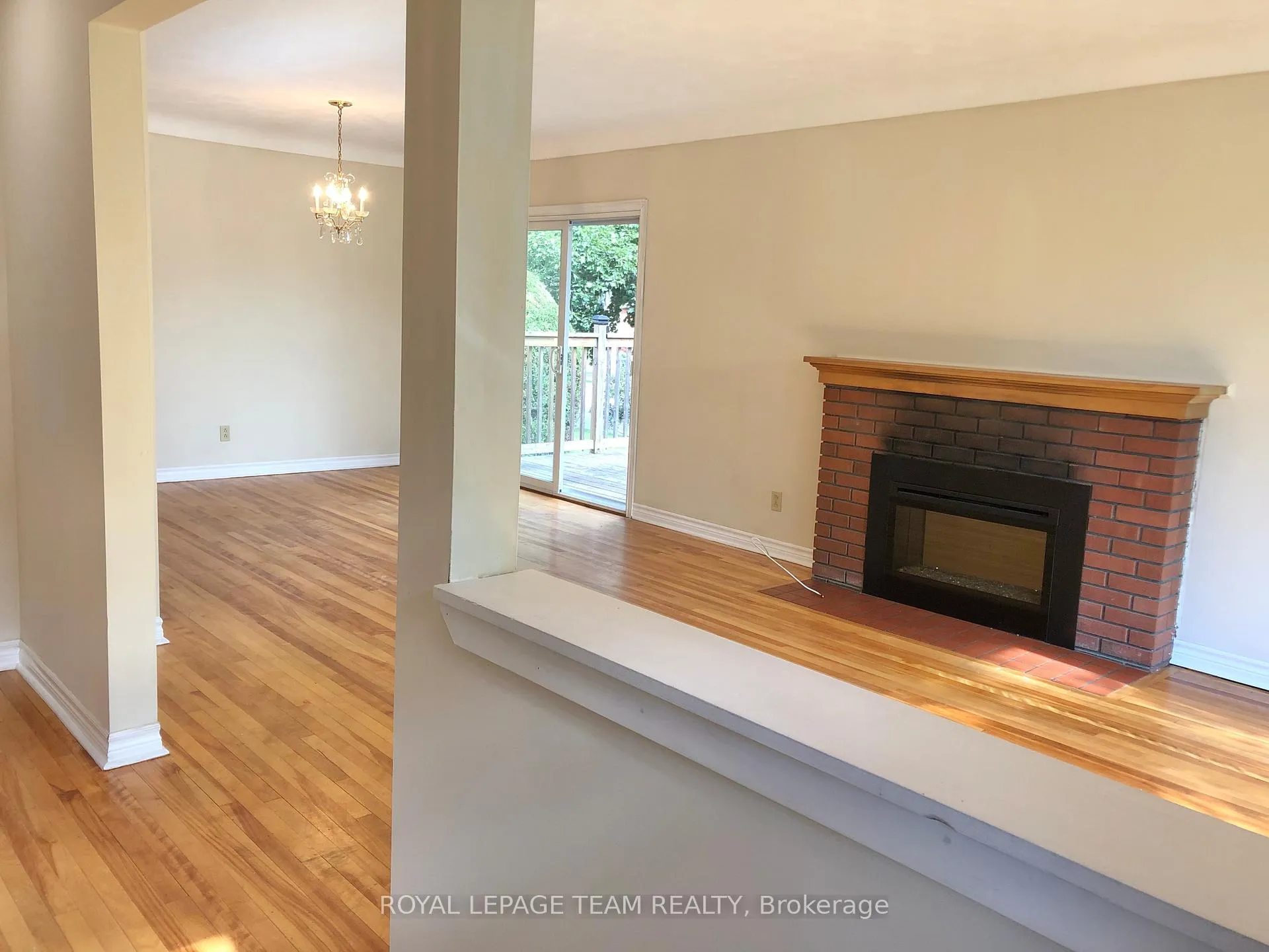Photo 8 of Unit 1 & 2, 1627 Chaucer Avenue, Ottawa, Riverview Park — HOMEH