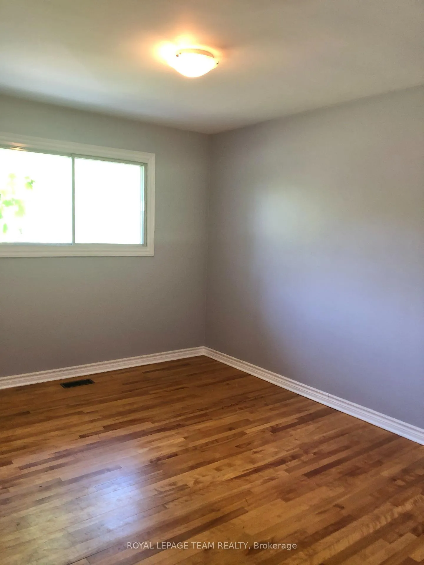 Photo 14 of Unit 1 & 2, 1627 Chaucer Avenue, Ottawa, Riverview Park — HOMEH