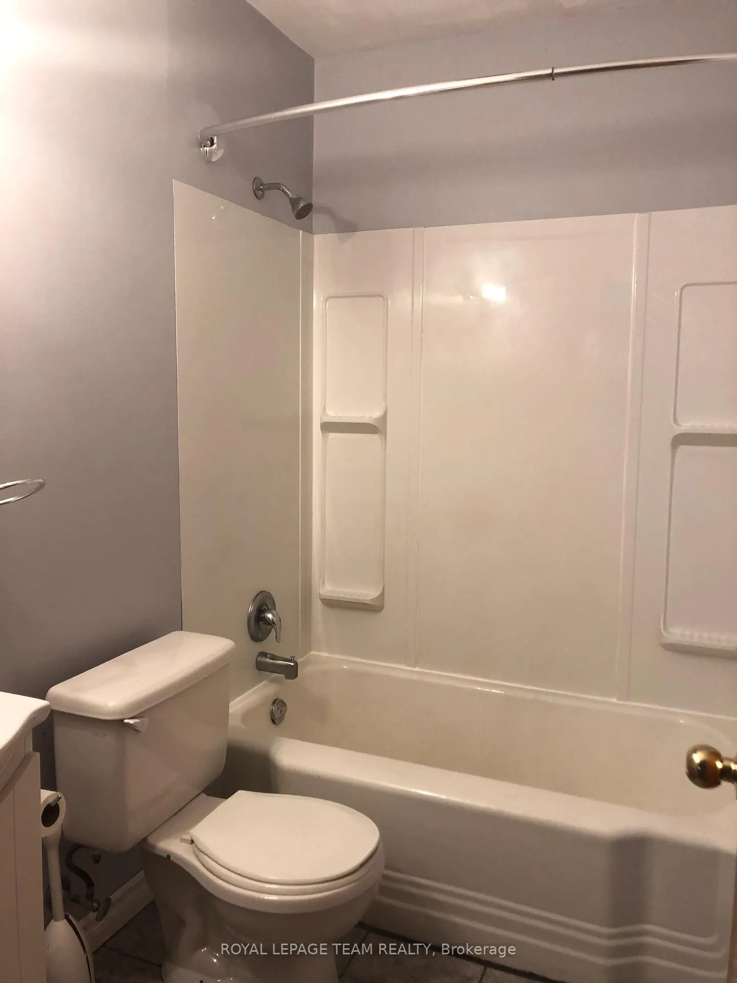 Photo 17 of Unit 1 & 2, 1627 Chaucer Avenue, Ottawa, Riverview Park — HOMEH