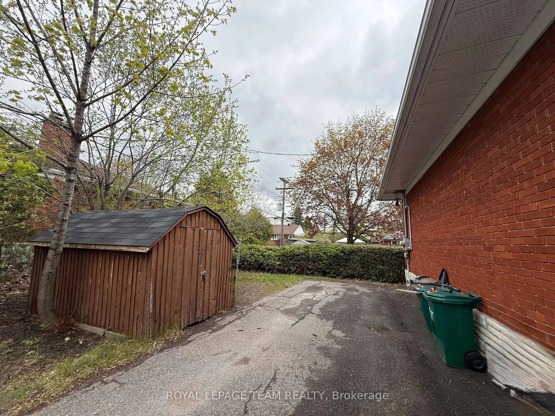 Photo 32 of Unit 1 & 2, 1627 Chaucer Avenue, Ottawa, Riverview Park — HOMEH