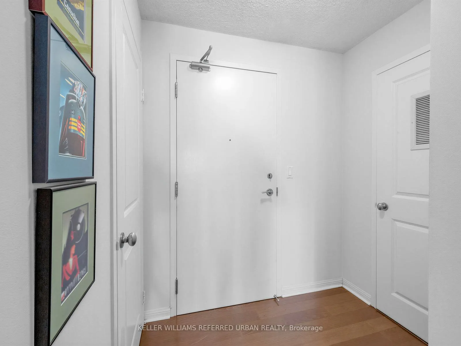 Photo 3 of Unit 1208, 11 St Joseph Street, Toronto, Bay Street Corridor — HOMEH