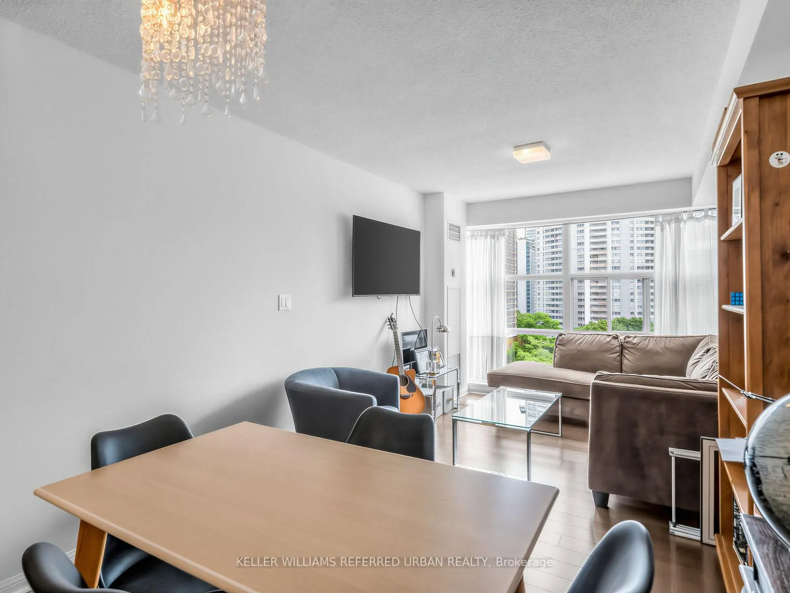 Photo 12 of Unit 1208, 11 St Joseph Street, Toronto, Bay Street Corridor — HOMEH
