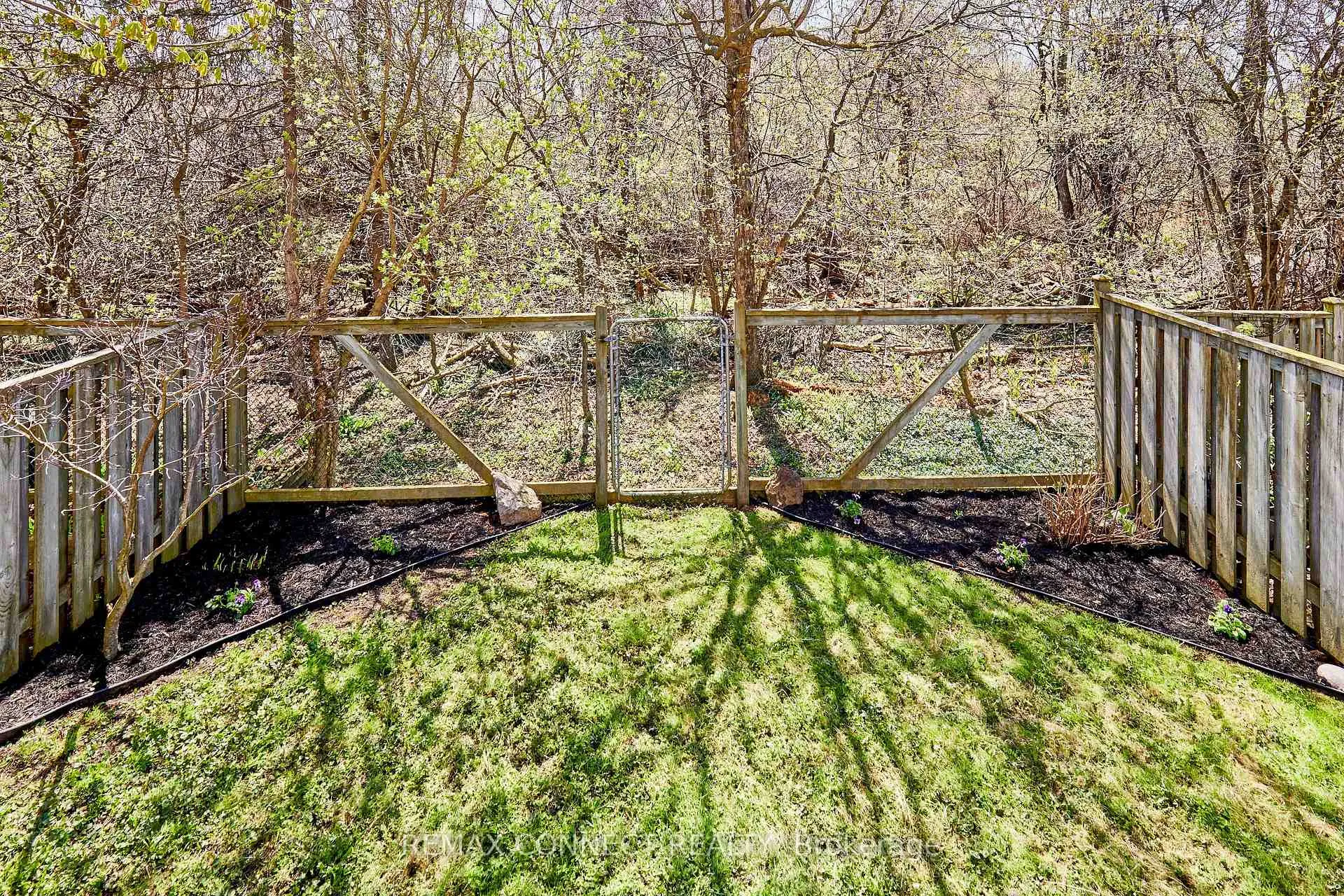 Photo 4 of 72 Stuart Road, Clarington, Courtice — HOMEH