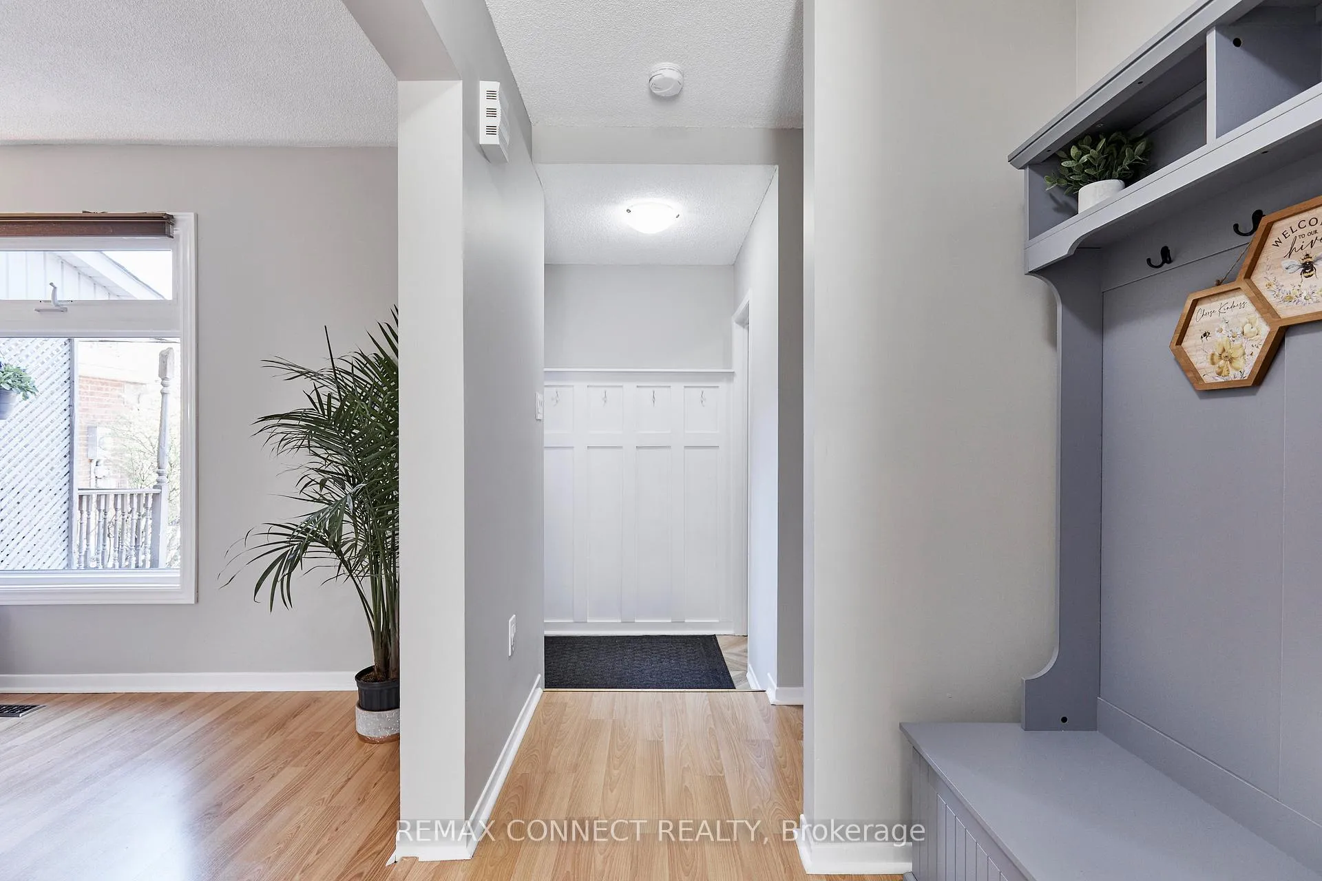Photo 5 of 72 Stuart Road, Clarington, Courtice — HOMEH