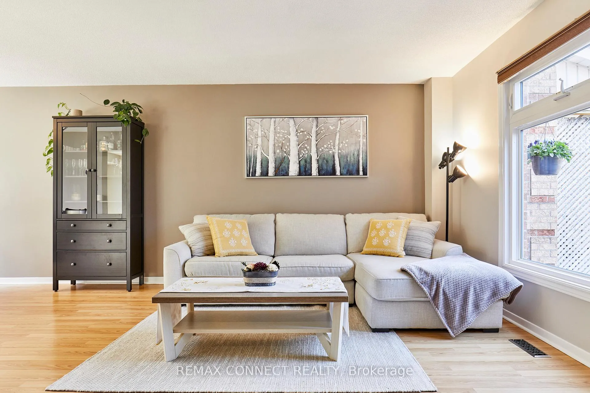 Photo 17 of 72 Stuart Road, Clarington, Courtice — HOMEH