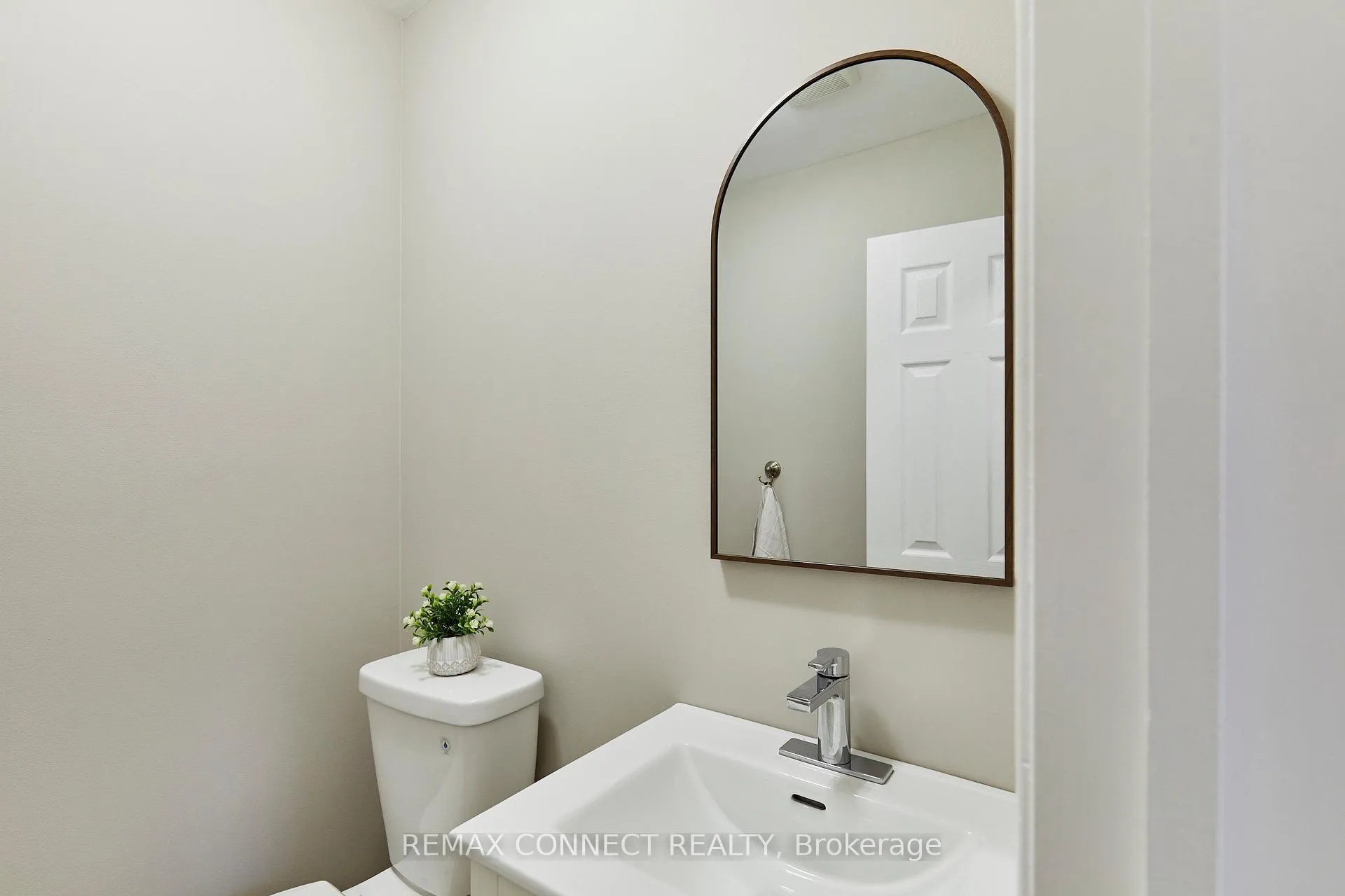 Photo 21 of 72 Stuart Road, Clarington, Courtice — HOMEH
