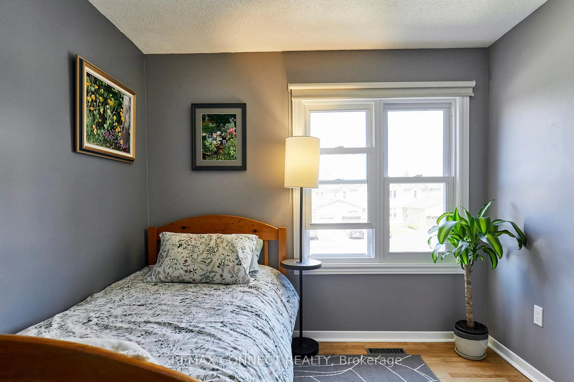 Photo 25 of 72 Stuart Road, Clarington, Courtice — HOMEH