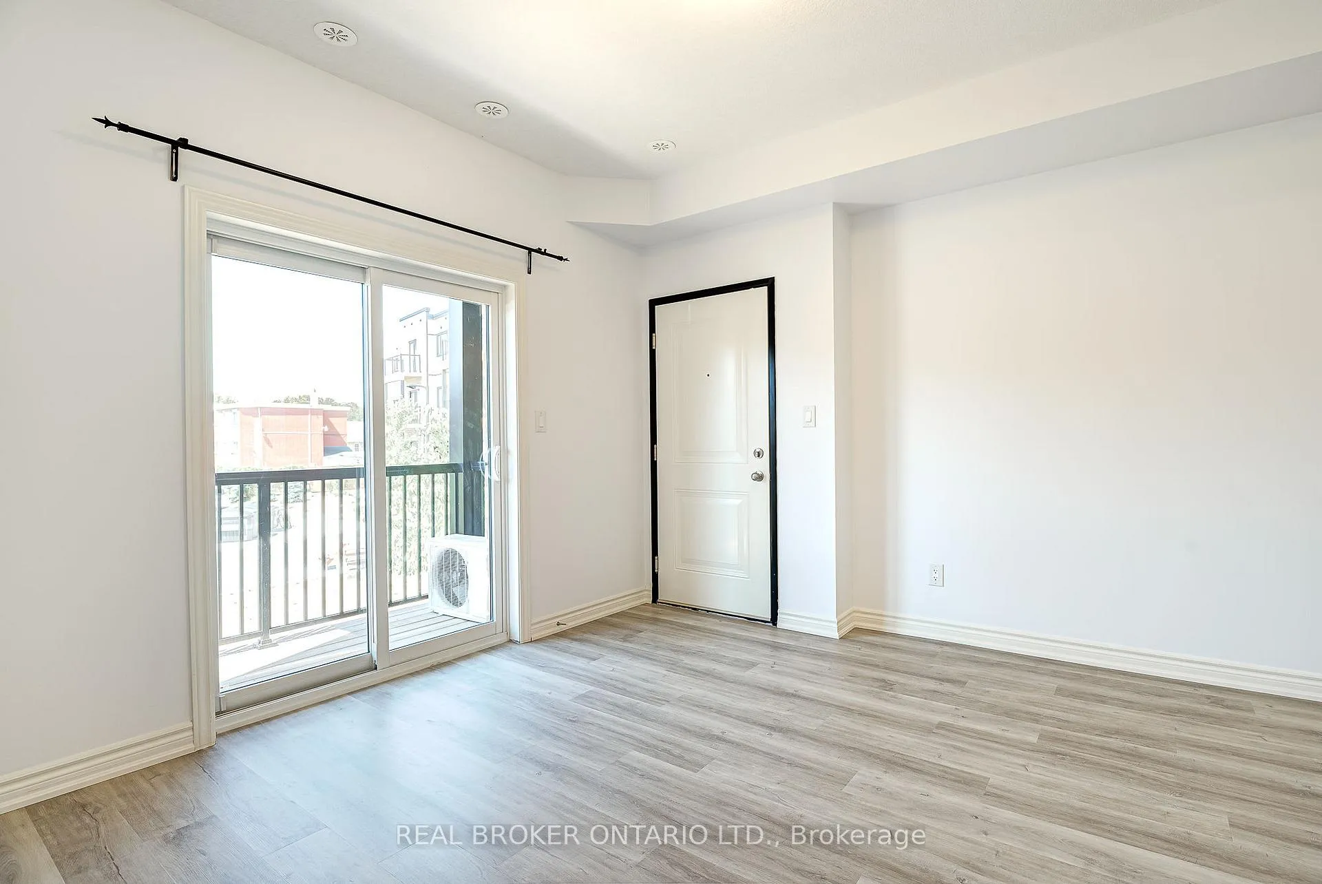 Photo 3 of Unit 9B, 164 Heiman Street, Kitchener, Southdale — HOMEH