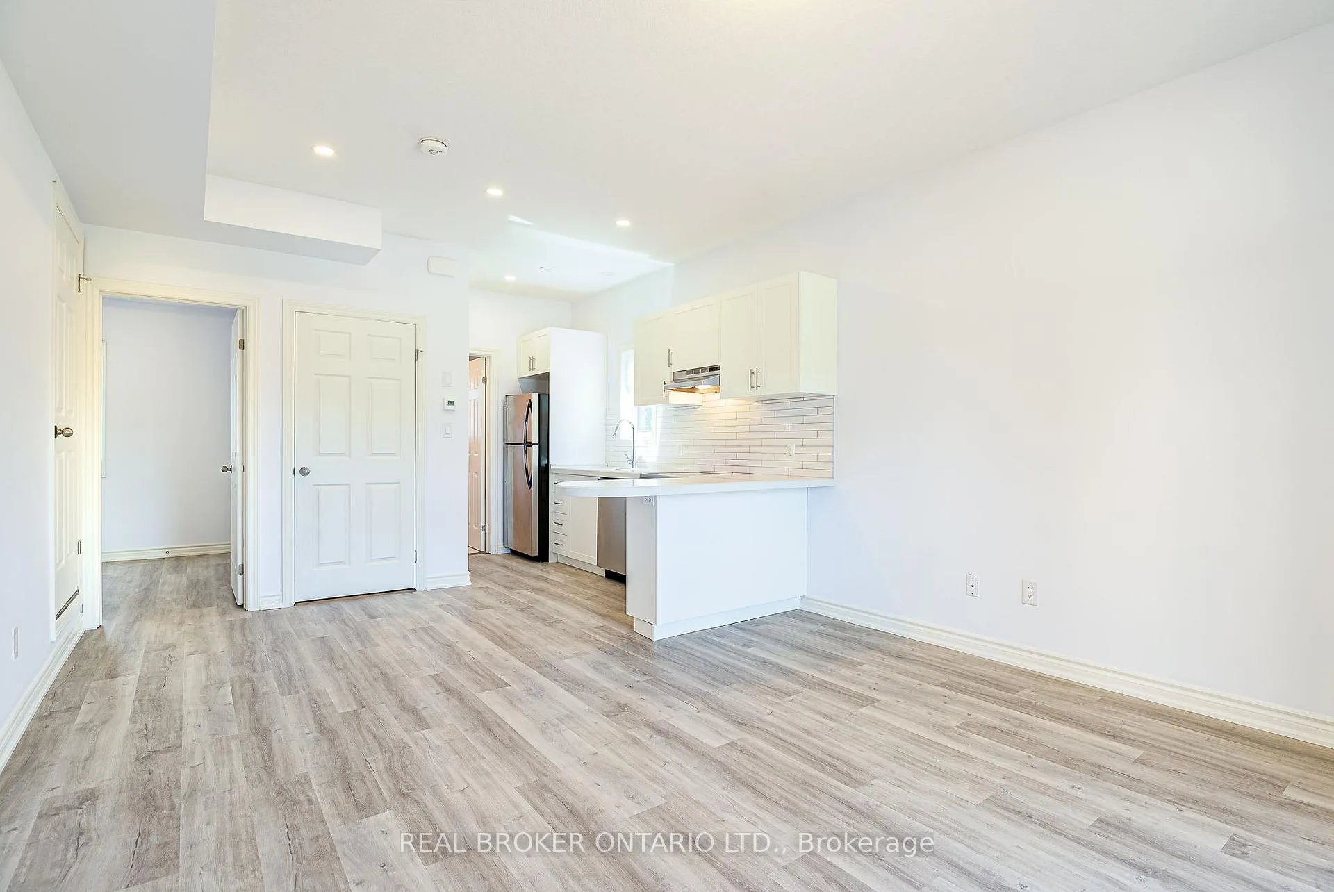 Photo 4 of Unit 9B, 164 Heiman Street, Kitchener, Southdale — HOMEH