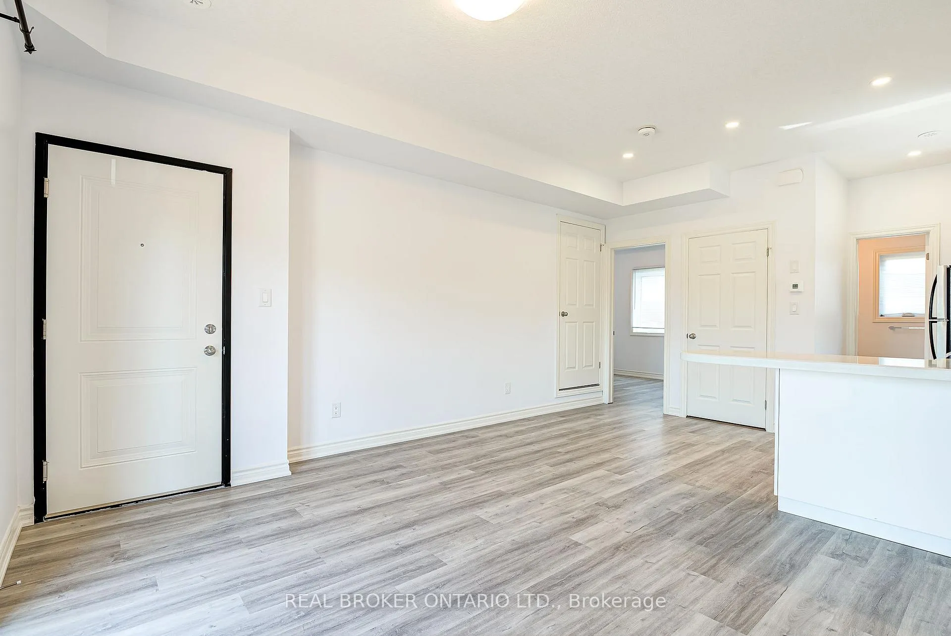Photo 6 of Unit 9B, 164 Heiman Street, Kitchener, Southdale — HOMEH
