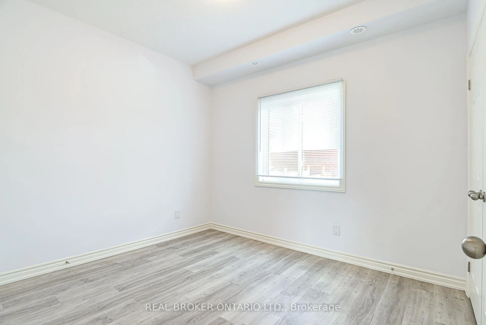 Photo 14 of Unit 9B, 164 Heiman Street, Kitchener, Southdale — HOMEH