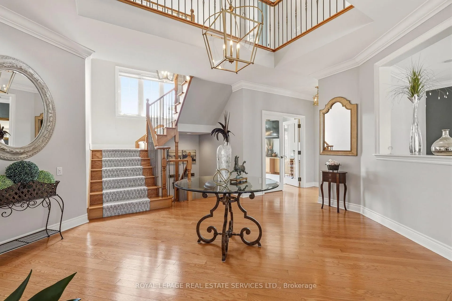 Photo 6 of 35 Links Lane, Brampton, Credit Valley — HOMEH