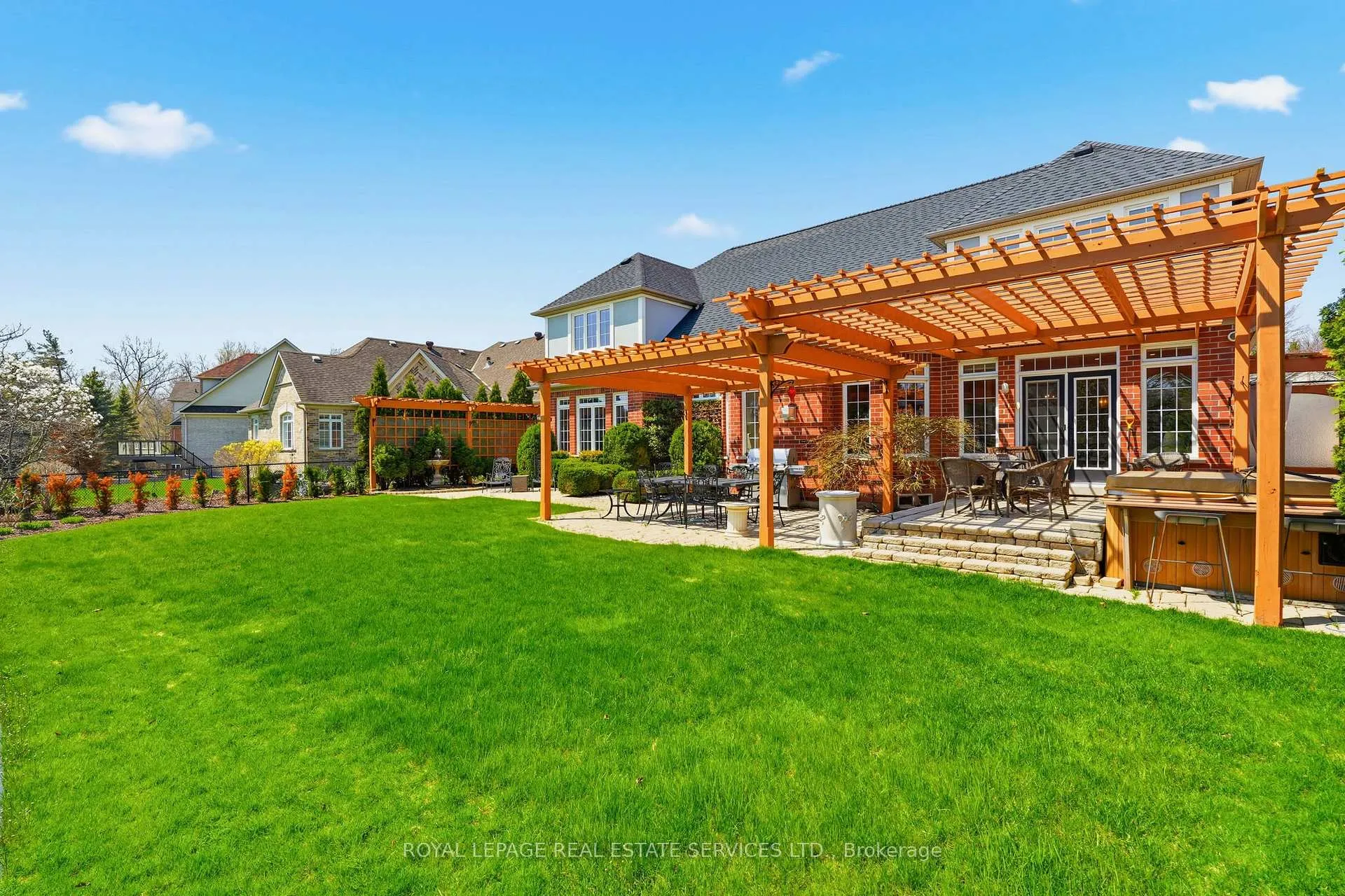 Photo 44 of 35 Links Lane, Brampton, Credit Valley — HOMEH