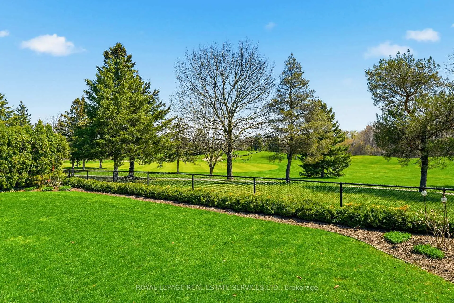 Photo 49 of 35 Links Lane, Brampton, Credit Valley — HOMEH