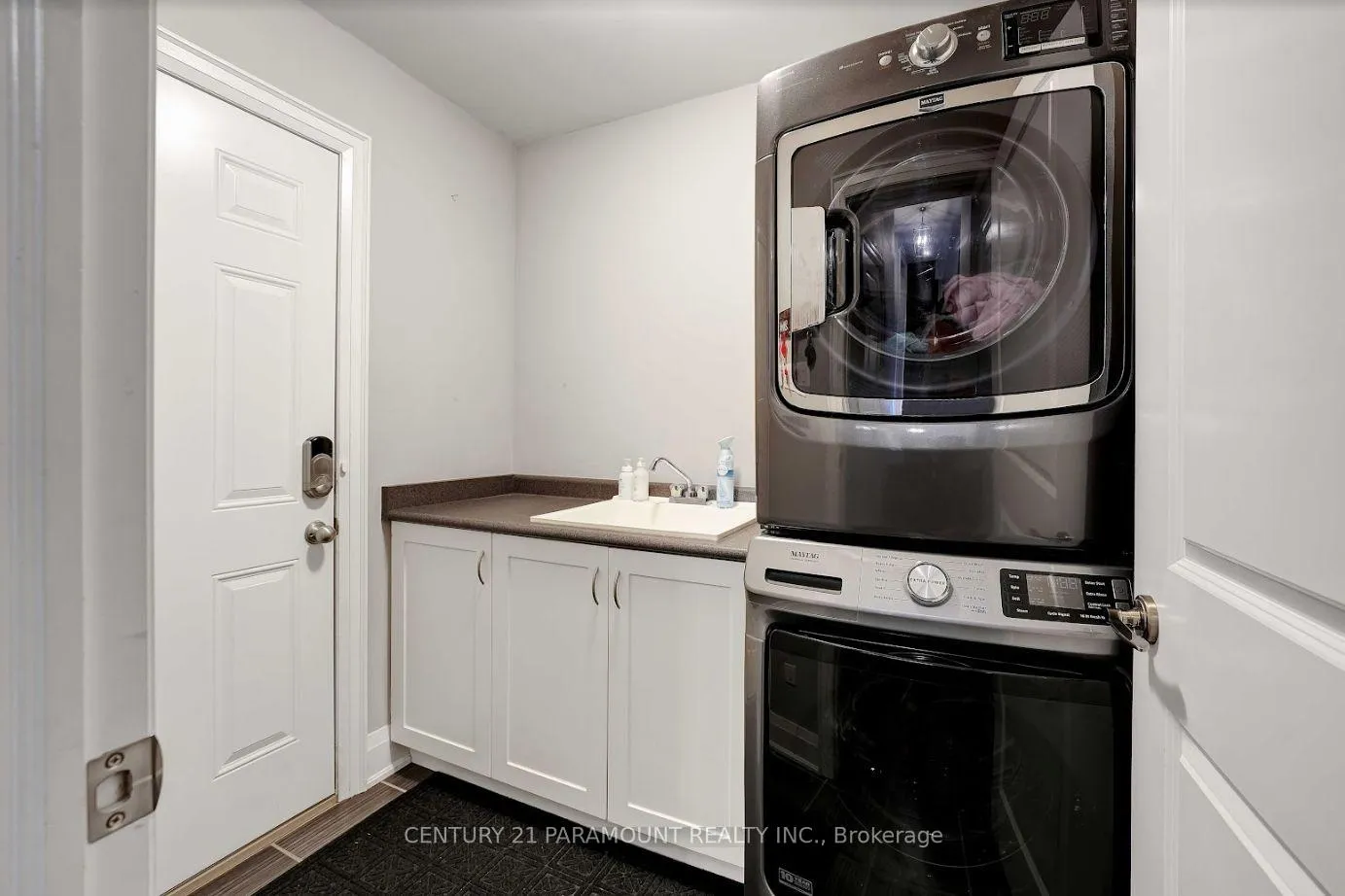 Photo 15 of 6 Legendary Circle, Brampton, Bram West — HOMEH