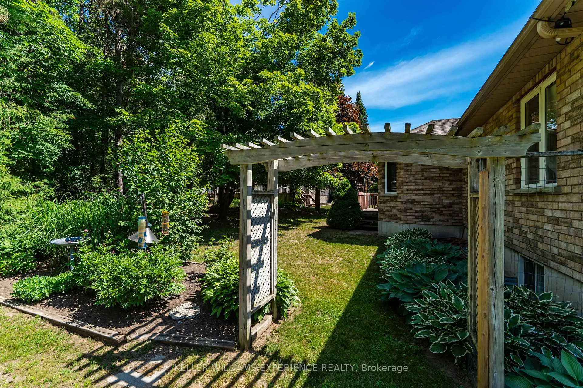 Photo 10 of 2 Greenshields Crescent, Oro-Medonte, Rural Oro-Medonte — HOMEH