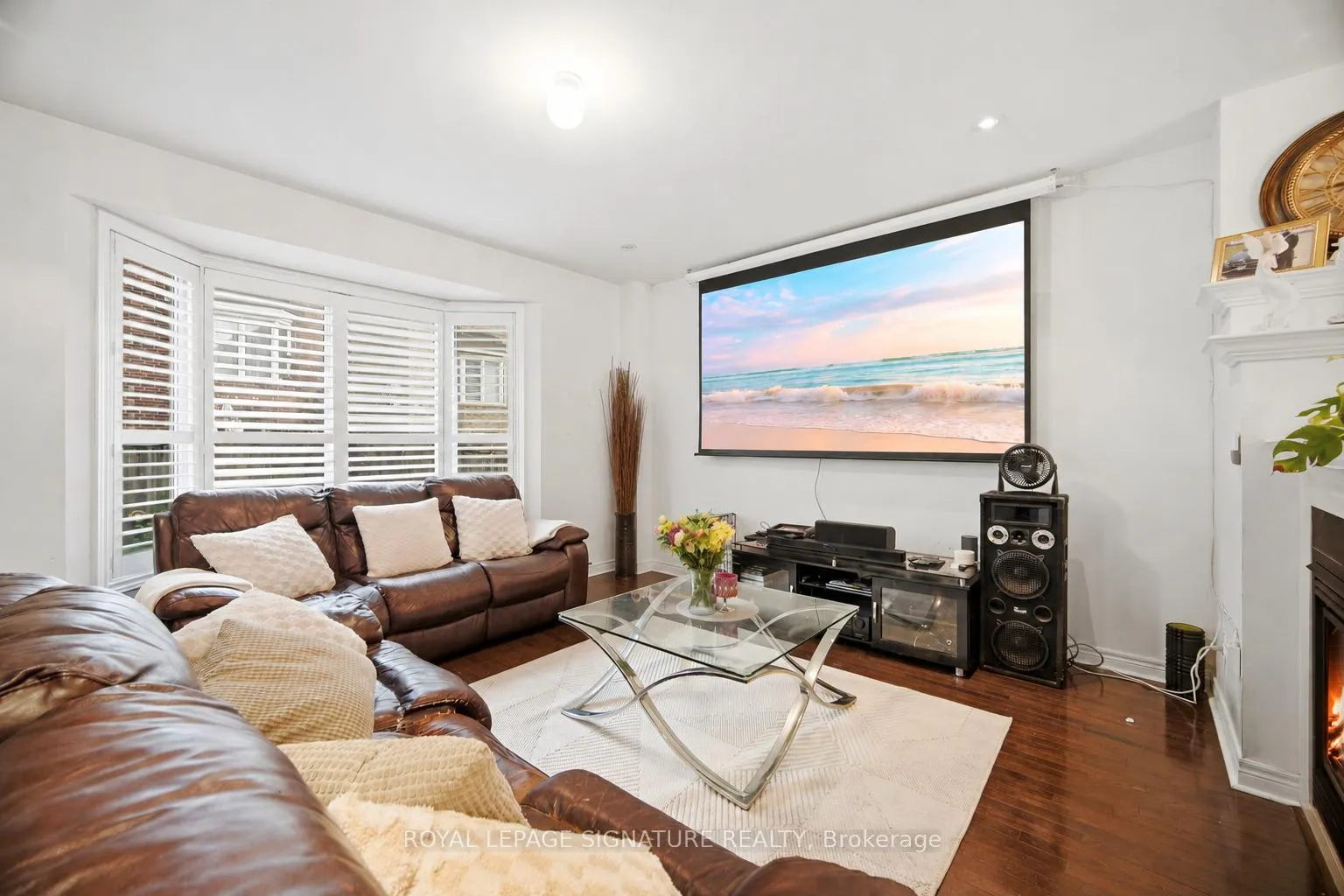 Photo 5 of 94 Jazz Drive, Vaughan, Patterson — HOMEH