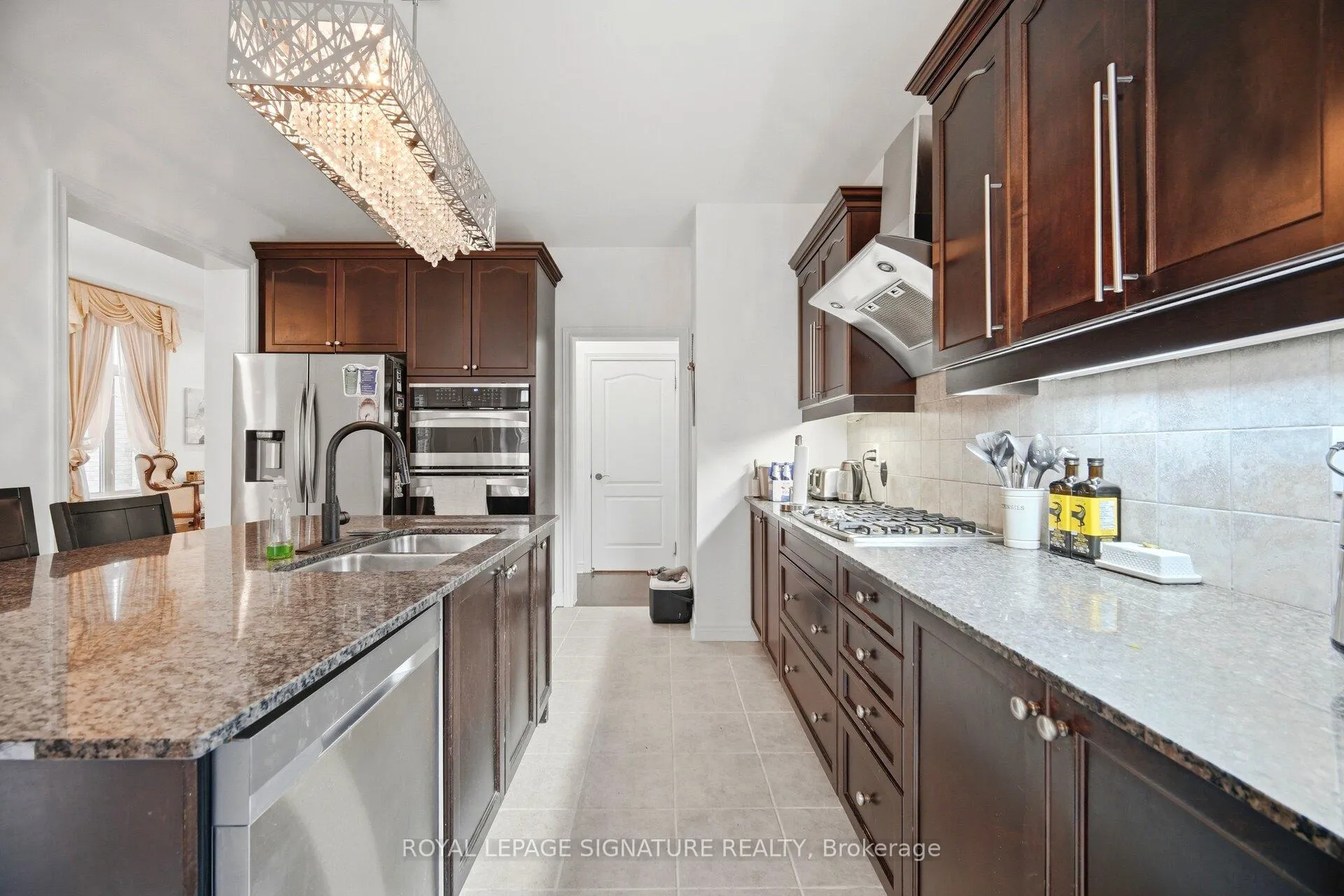 Photo 12 of 94 Jazz Drive, Vaughan, Patterson — HOMEH