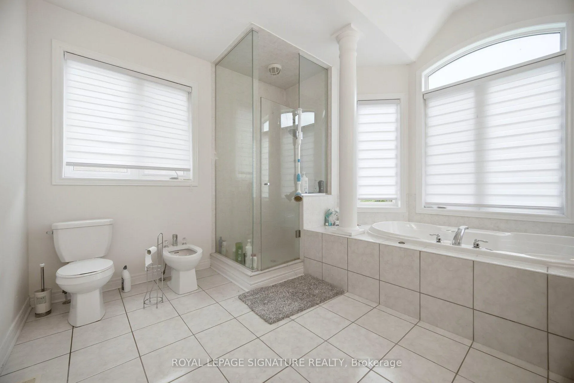 Photo 20 of 94 Jazz Drive, Vaughan, Patterson — HOMEH