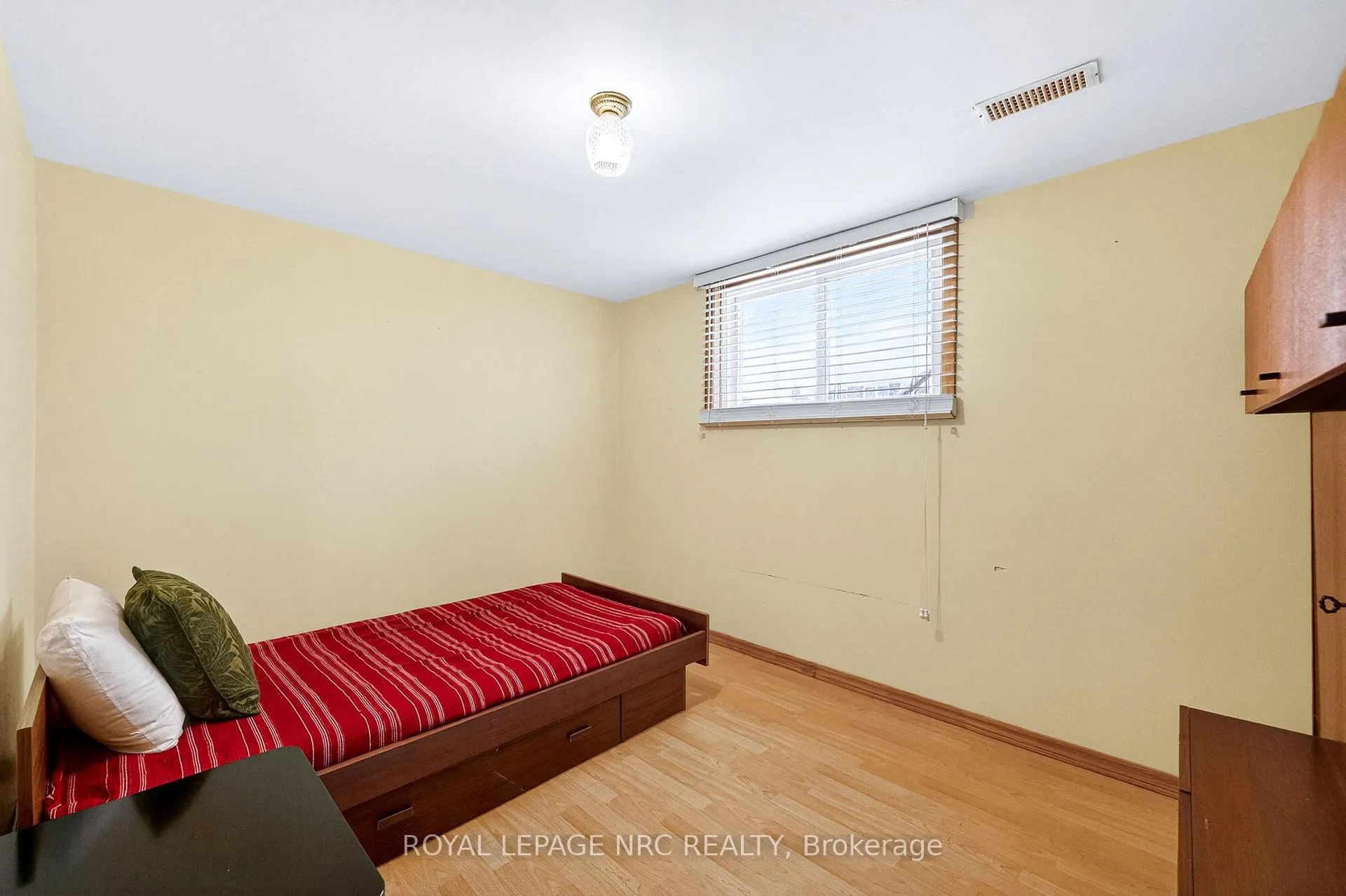 Photo 18 of 11 Pinard Street, Hamilton, Vincent — HOMEH