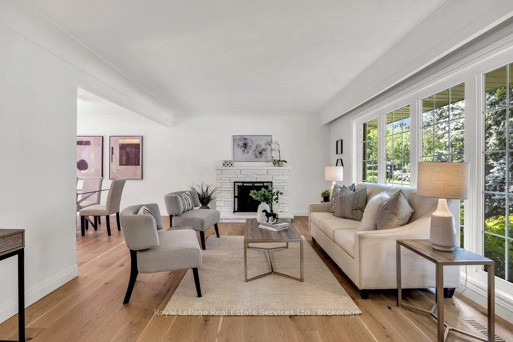 Photo 6 of 4042 Melba Lane, Burlington, Shoreacres — HOMEH