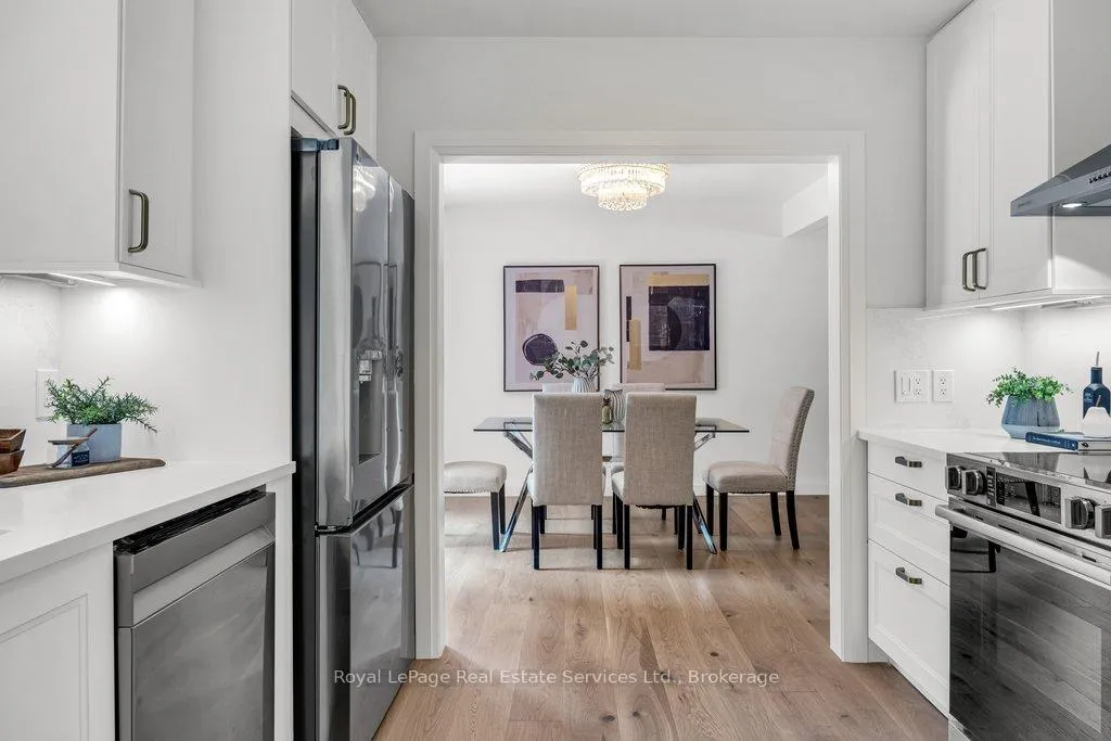 Photo 16 of 4042 Melba Lane, Burlington, Shoreacres — HOMEH