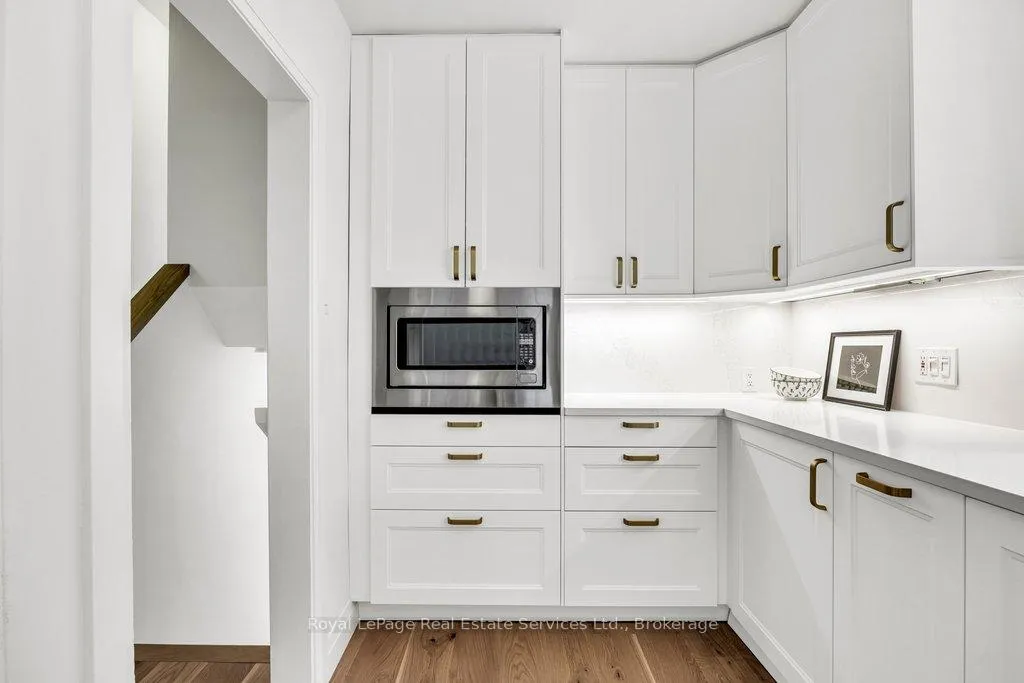 Photo 20 of 4042 Melba Lane, Burlington, Shoreacres — HOMEH