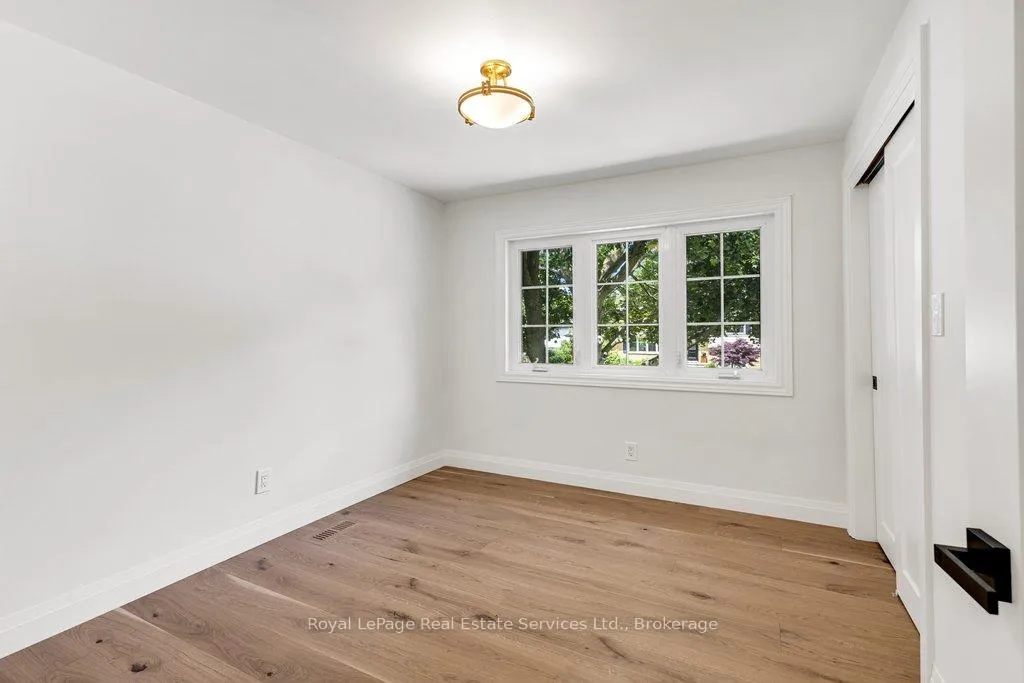 Photo 21 of 4042 Melba Lane, Burlington, Shoreacres — HOMEH
