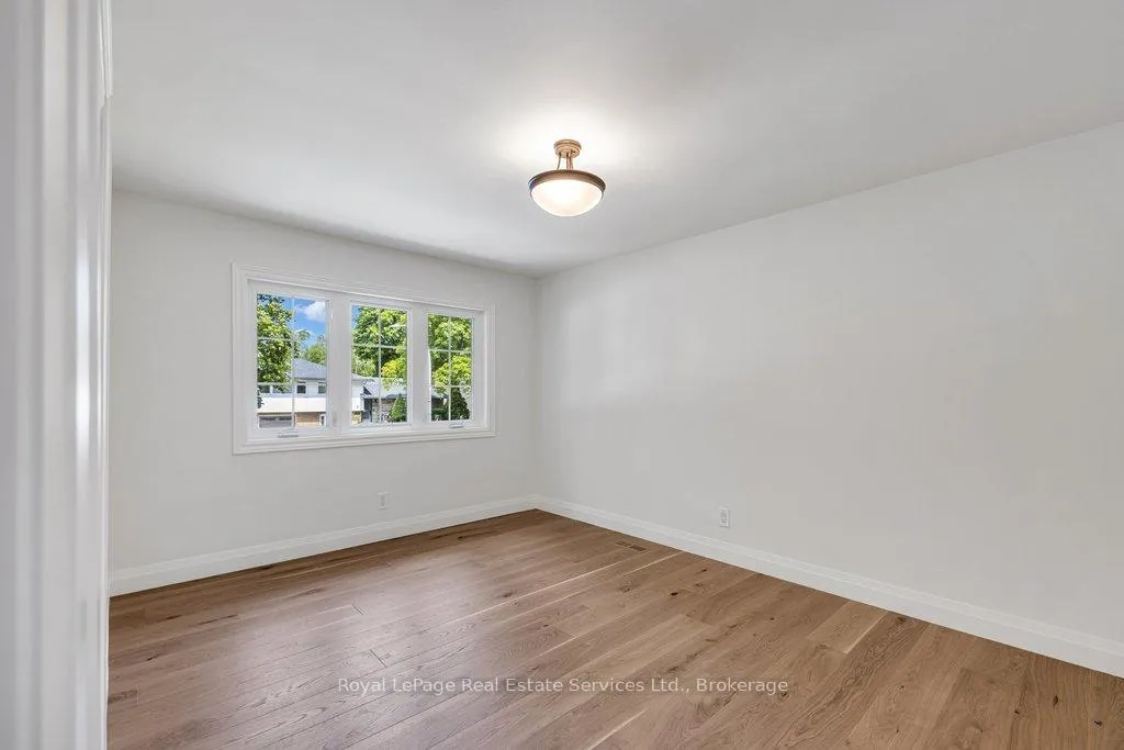 Photo 22 of 4042 Melba Lane, Burlington, Shoreacres — HOMEH