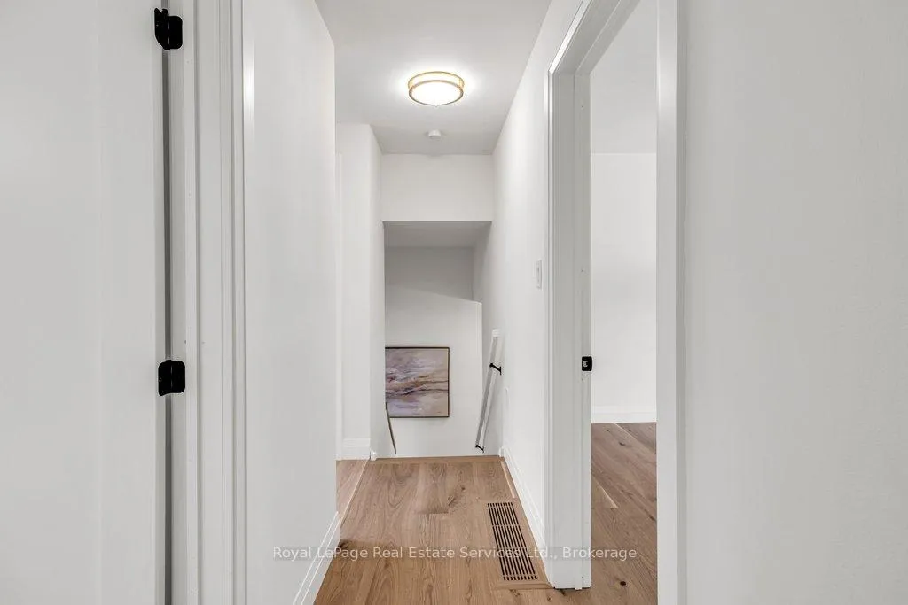 Photo 24 of 4042 Melba Lane, Burlington, Shoreacres — HOMEH
