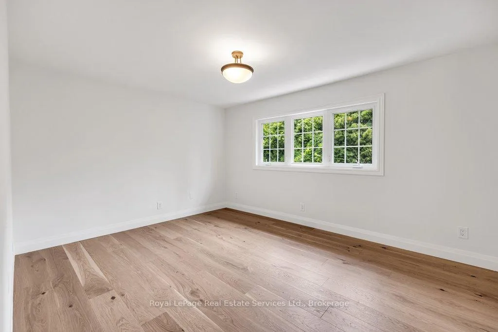 Photo 25 of 4042 Melba Lane, Burlington, Shoreacres — HOMEH