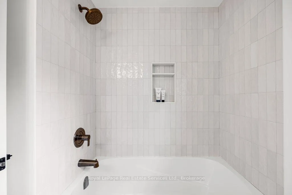 Photo 29 of 4042 Melba Lane, Burlington, Shoreacres — HOMEH