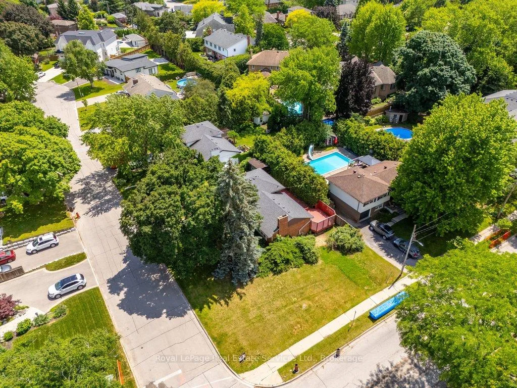 Photo 47 of 4042 Melba Lane, Burlington, Shoreacres — HOMEH