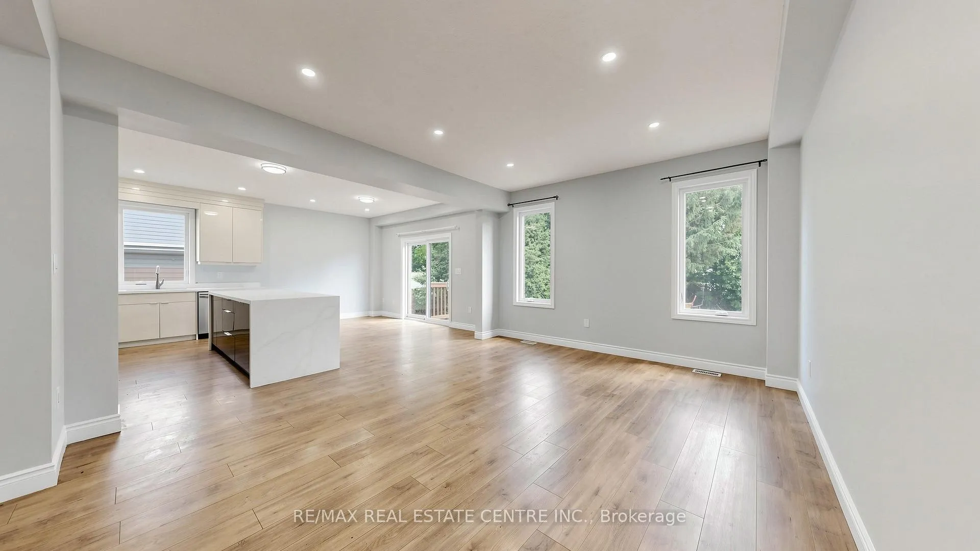 Photo 8 of 149 Ballantyne Avenue, Cambridge, Christopher-Champlain — HOMEH