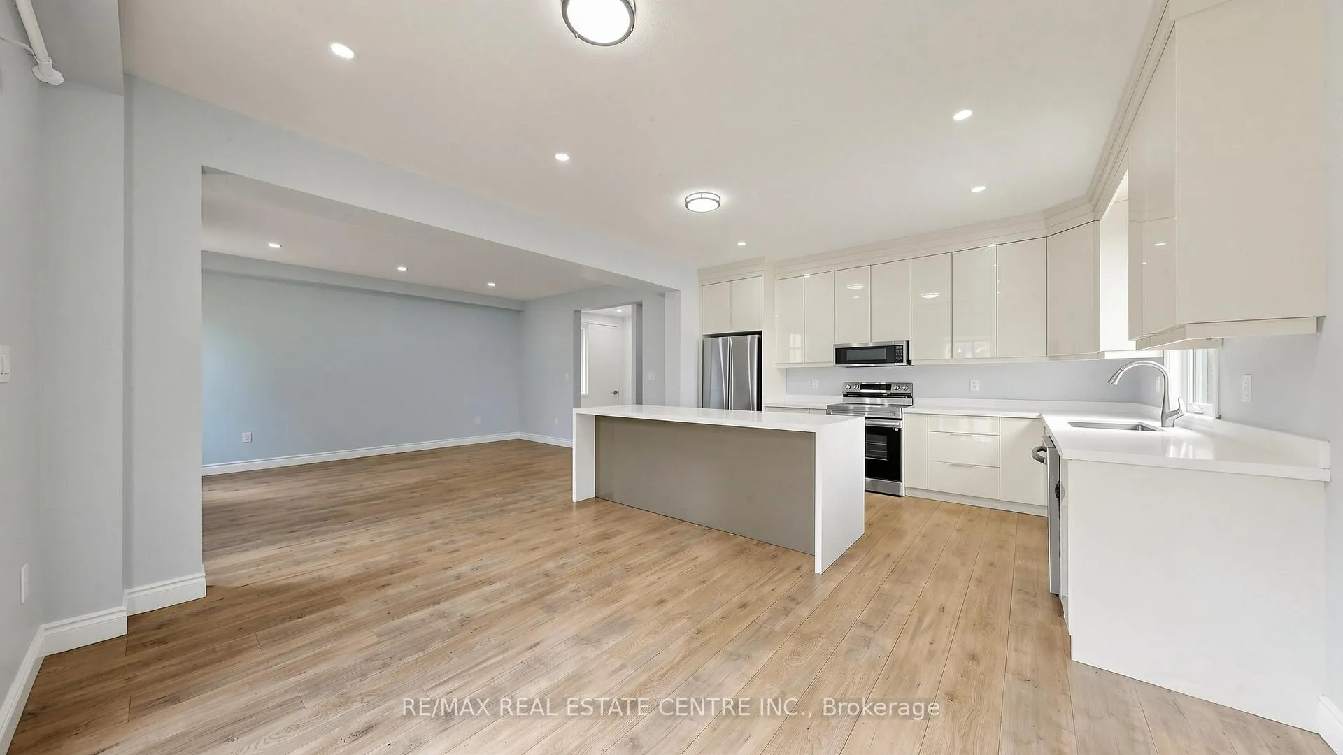 Photo 10 of 149 Ballantyne Avenue, Cambridge, Christopher-Champlain — HOMEH
