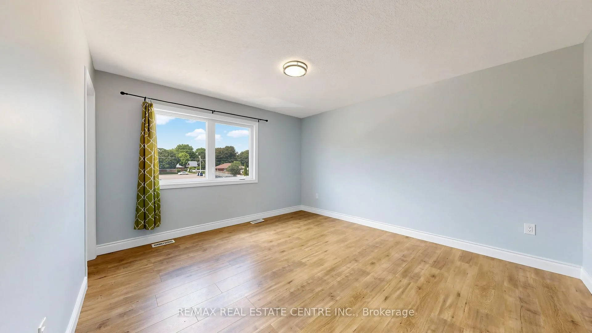 Photo 18 of 149 Ballantyne Avenue, Cambridge, Christopher-Champlain — HOMEH