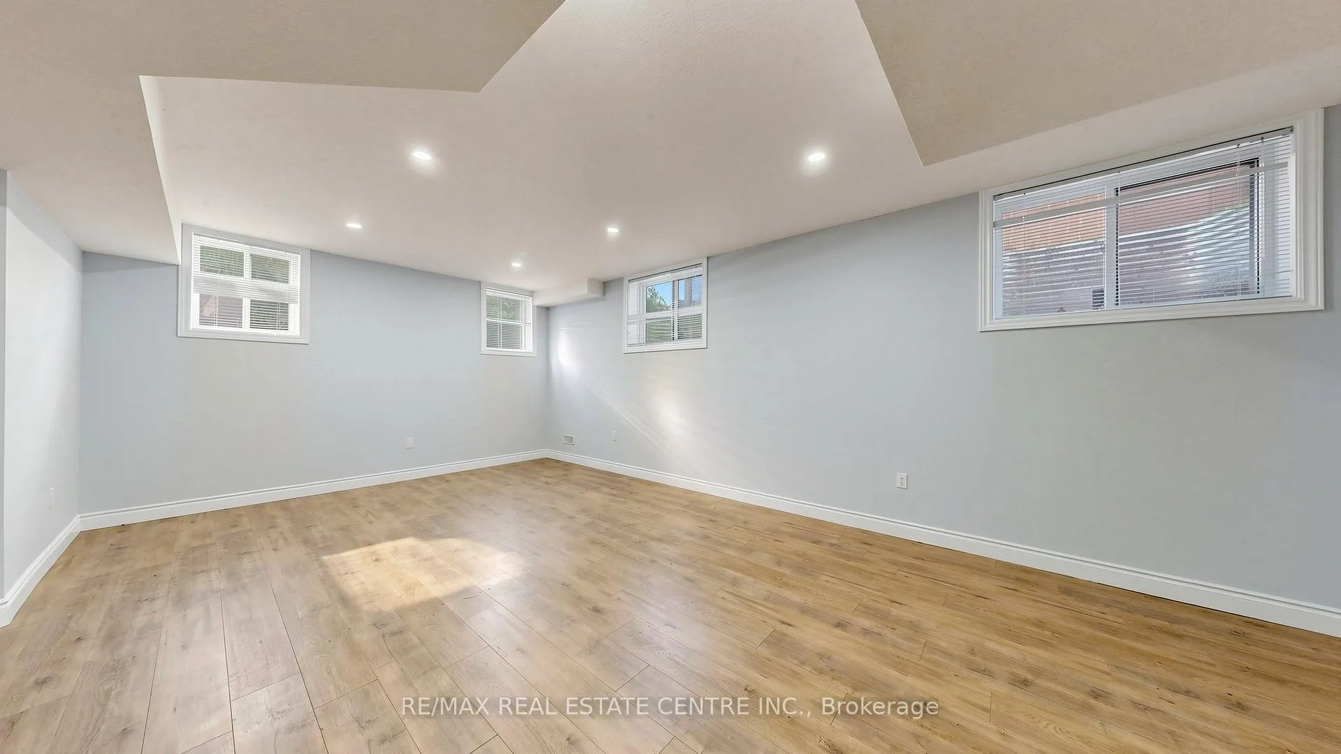 Photo 26 of 149 Ballantyne Avenue, Cambridge, Christopher-Champlain — HOMEH
