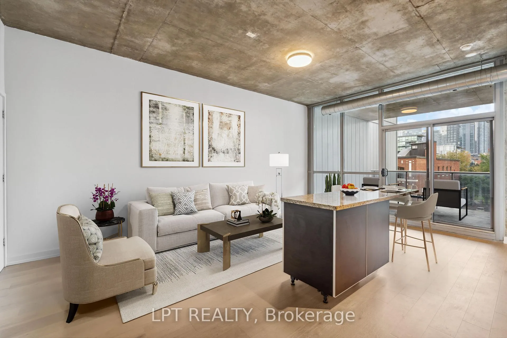 Photo 1 of Unit 507, 60 Bathurst Street, Toronto, Niagara — HOMEH