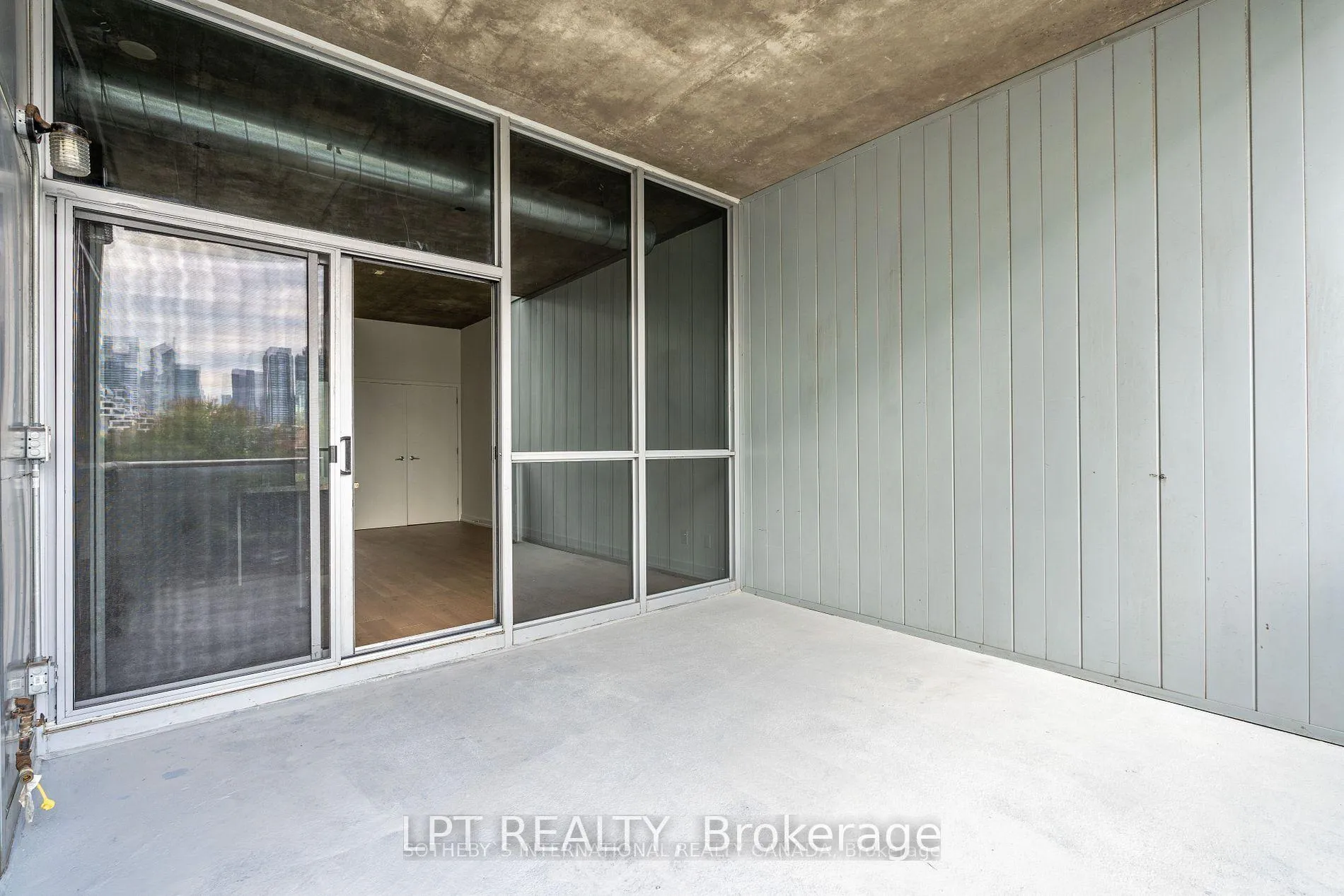 Photo 19 of Unit 507, 60 Bathurst Street, Toronto, Niagara — HOMEH