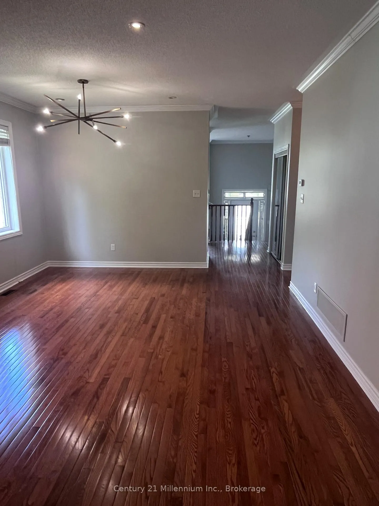 Photo 11 of 19 Tanager Crescent, Wasaga Beach — HOMEH