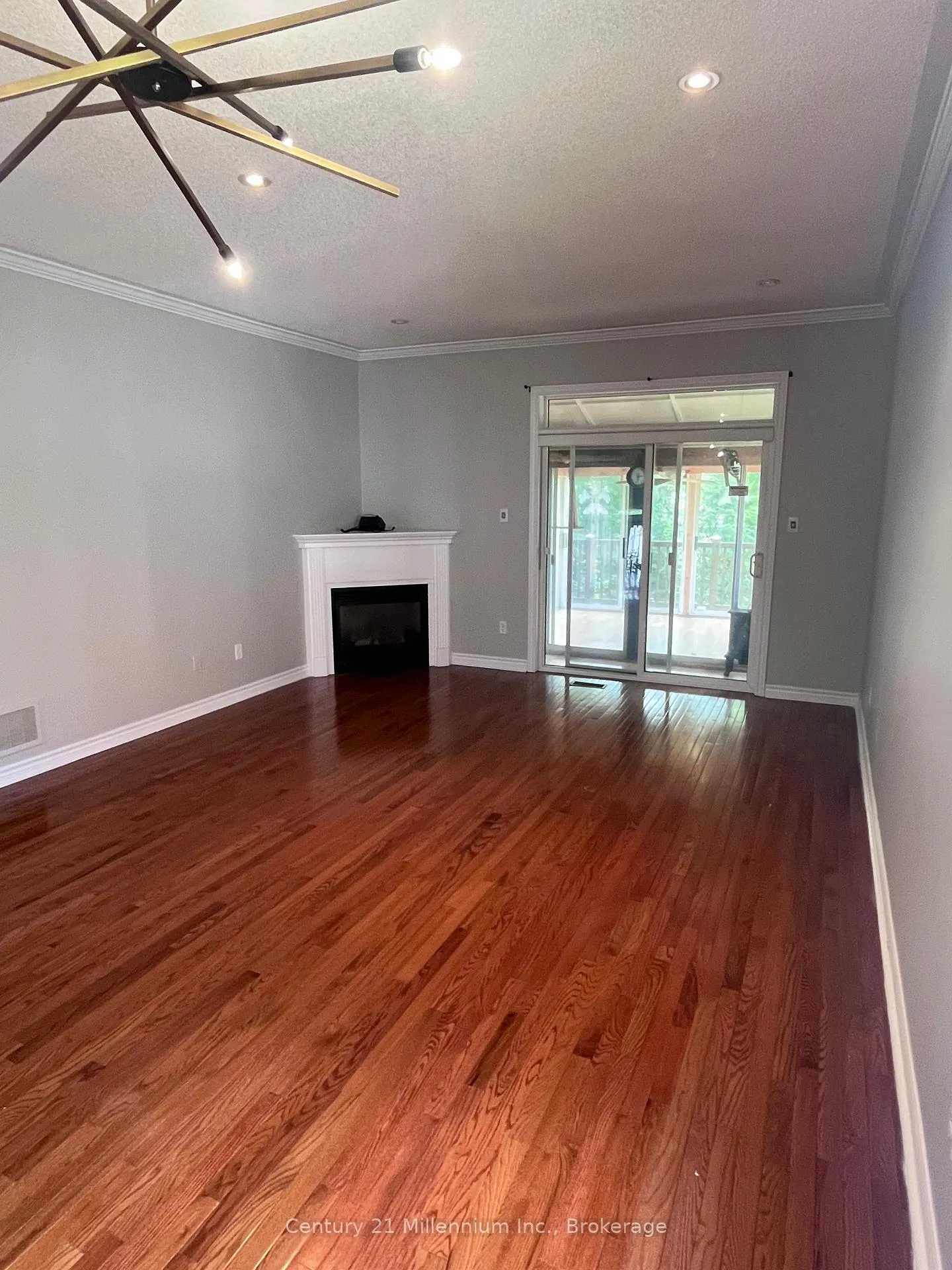 Photo 12 of 19 Tanager Crescent, Wasaga Beach — HOMEH