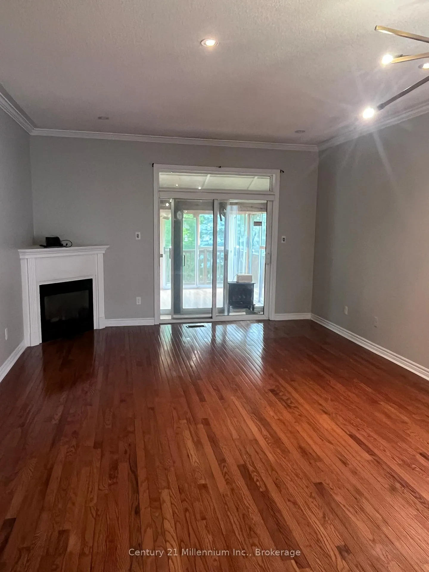 Photo 13 of 19 Tanager Crescent, Wasaga Beach — HOMEH