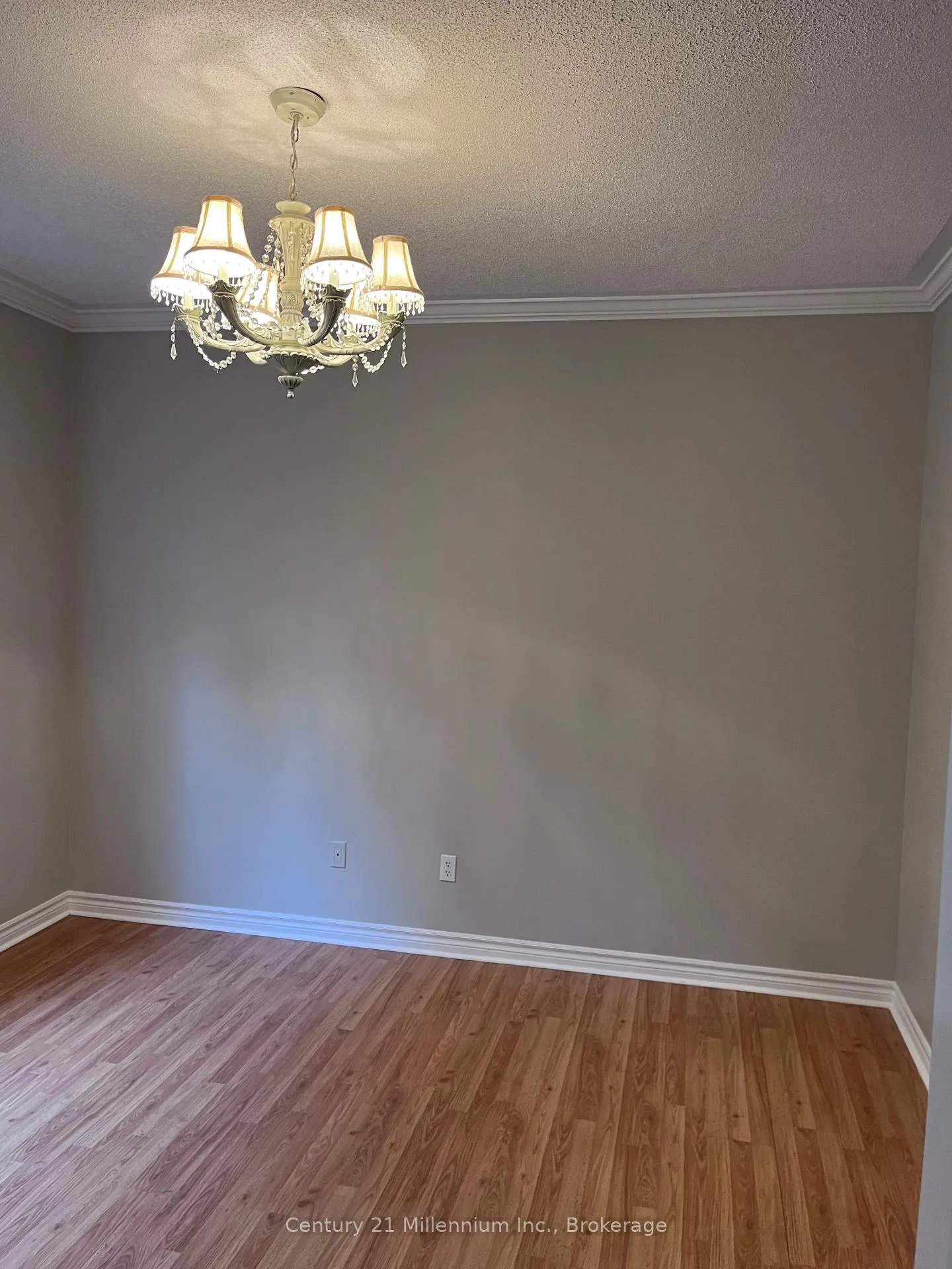 Photo 17 of 19 Tanager Crescent, Wasaga Beach — HOMEH