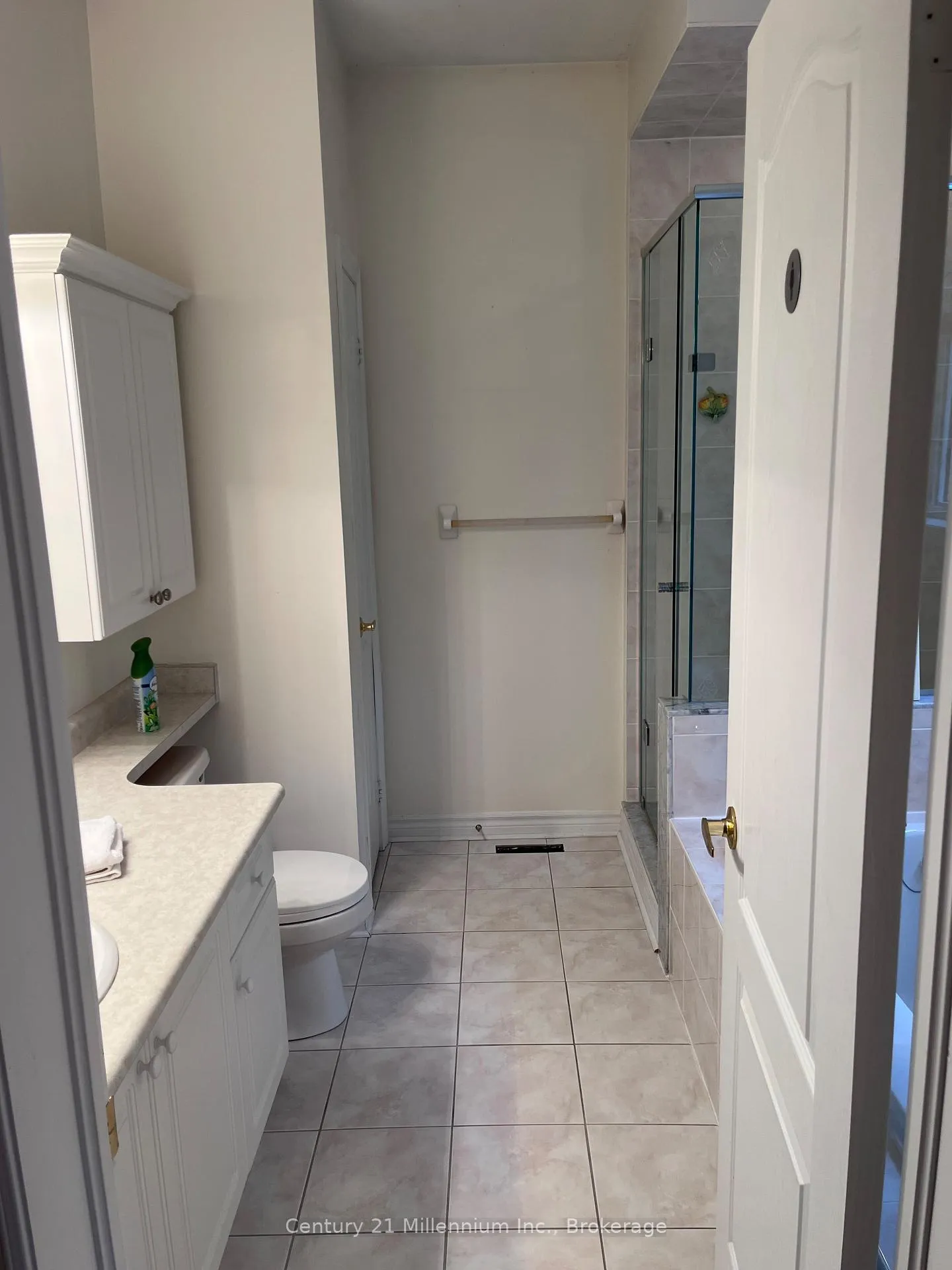 Photo 20 of 19 Tanager Crescent, Wasaga Beach — HOMEH