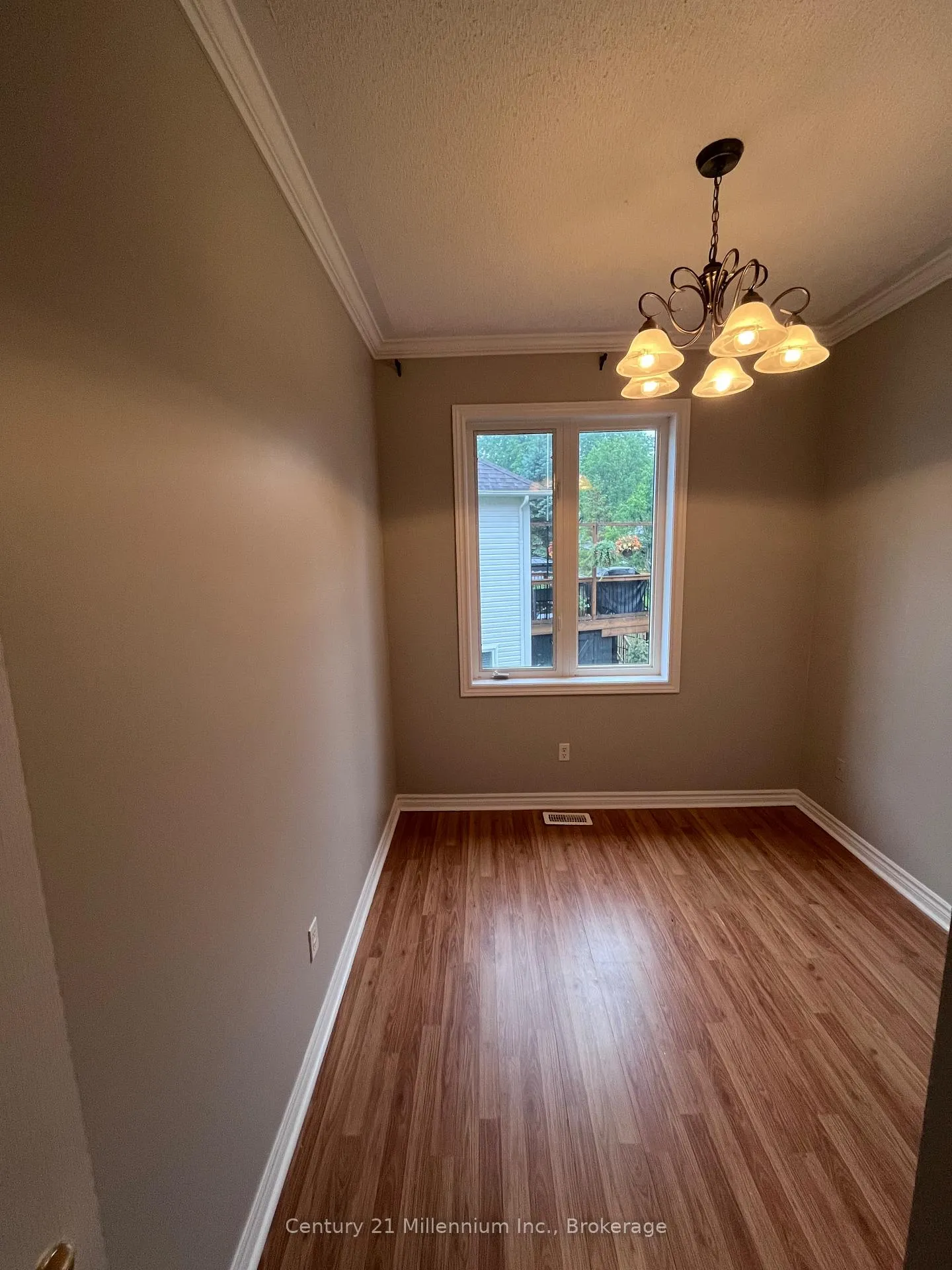 Photo 23 of 19 Tanager Crescent, Wasaga Beach — HOMEH