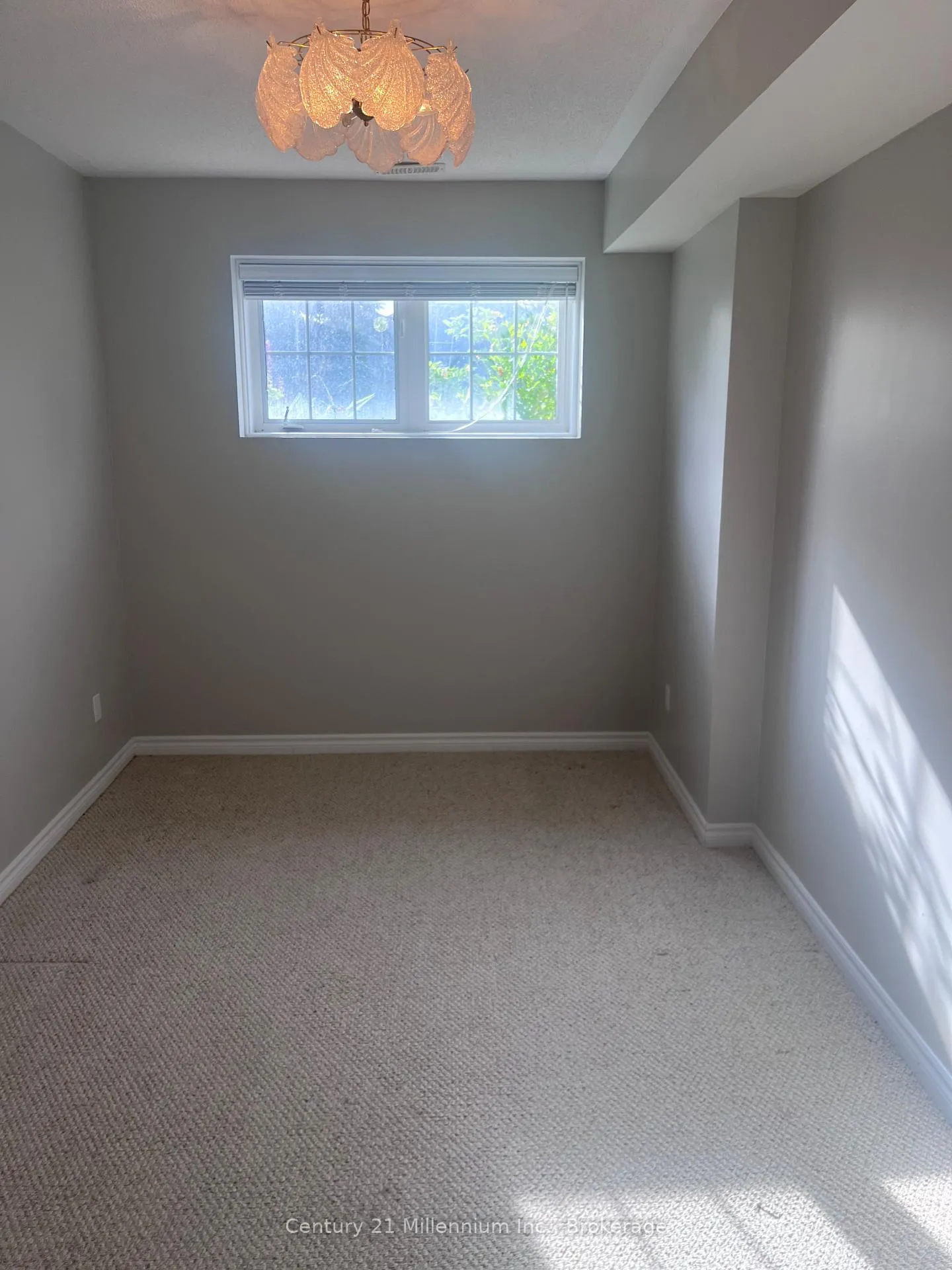 Photo 32 of 19 Tanager Crescent, Wasaga Beach — HOMEH