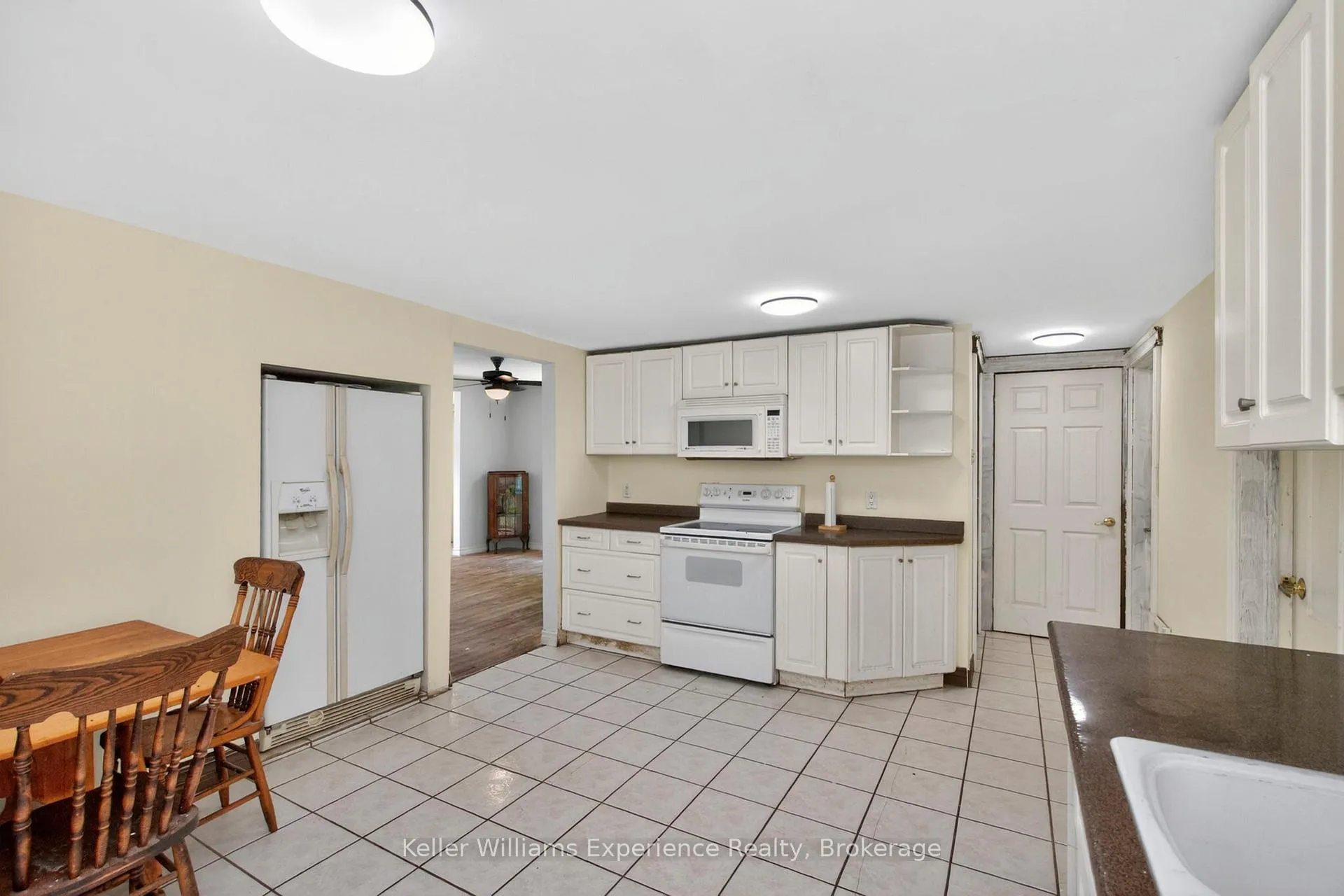 Photo 7 of 1720 Golflink Road, Tiny, Rural Tiny — HOMEH