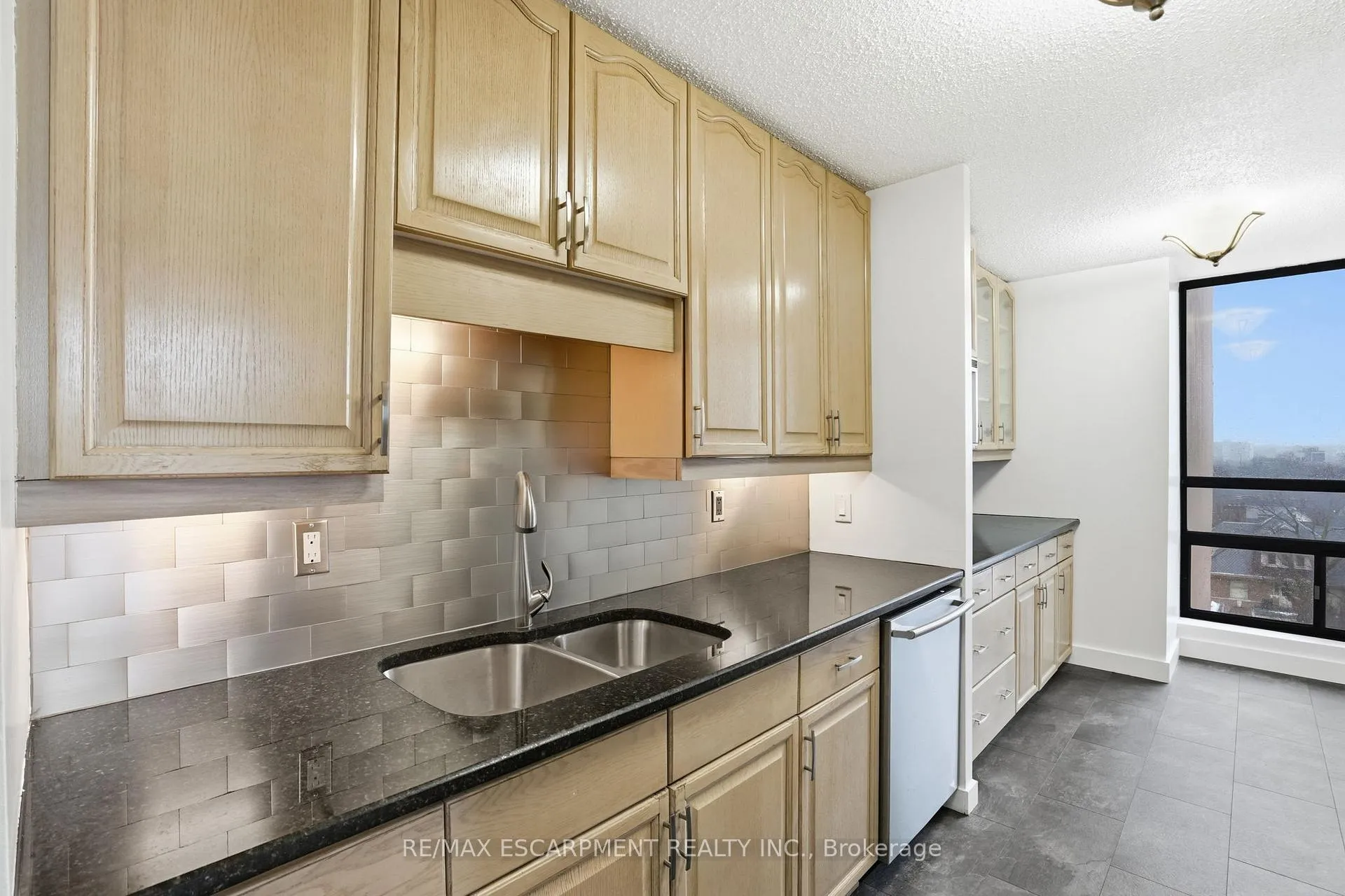 Photo 13 of Unit 606, 222 Jackson Street W, Hamilton, Durand — HOMEH