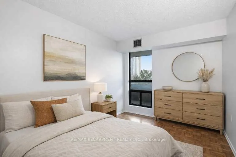 Photo 26 of Unit 606, 222 Jackson Street W, Hamilton, Durand — HOMEH
